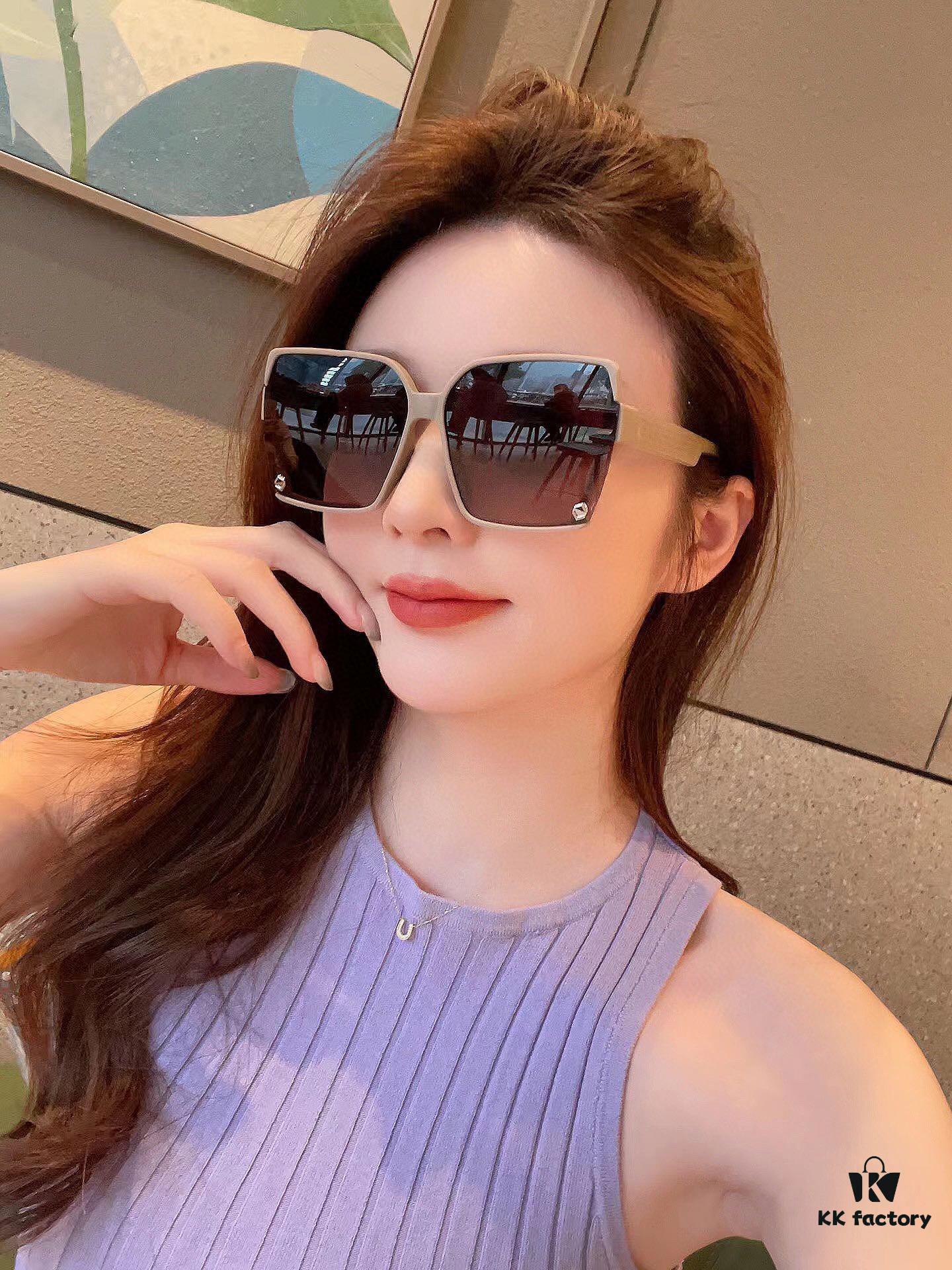 DIOR 2024 Spring New Arrival Fashion Square Polarized Sunglasses High-Quality Comfortable Wear Trendy Influencer Style Women's HD Thickened Polarized Sunglasses