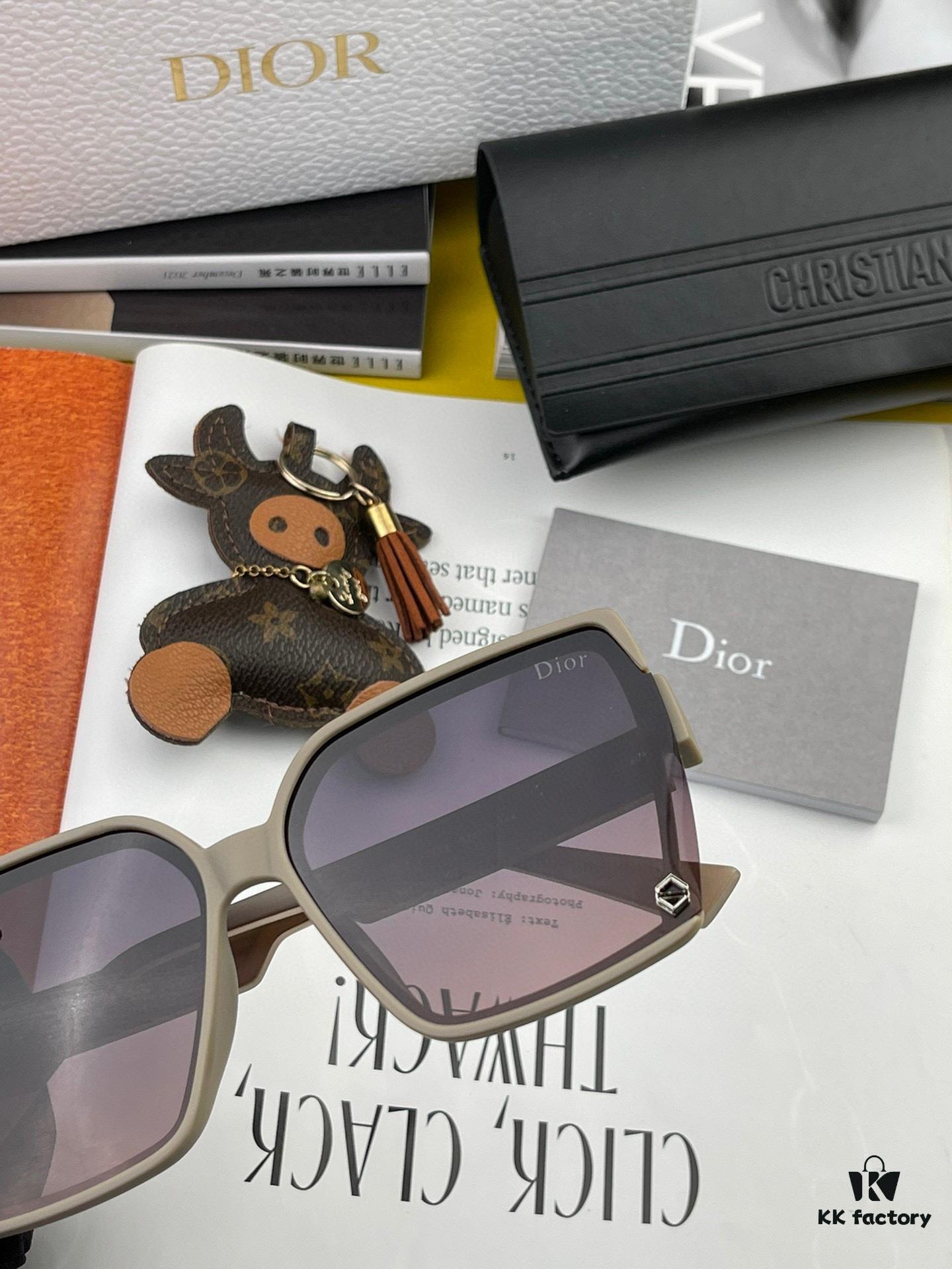 DIOR 2024 Spring New Arrival Fashion Square Polarized Sunglasses High-Quality Comfortable Wear Trendy Influencer Style Women's HD Thickened Polarized Sunglasses