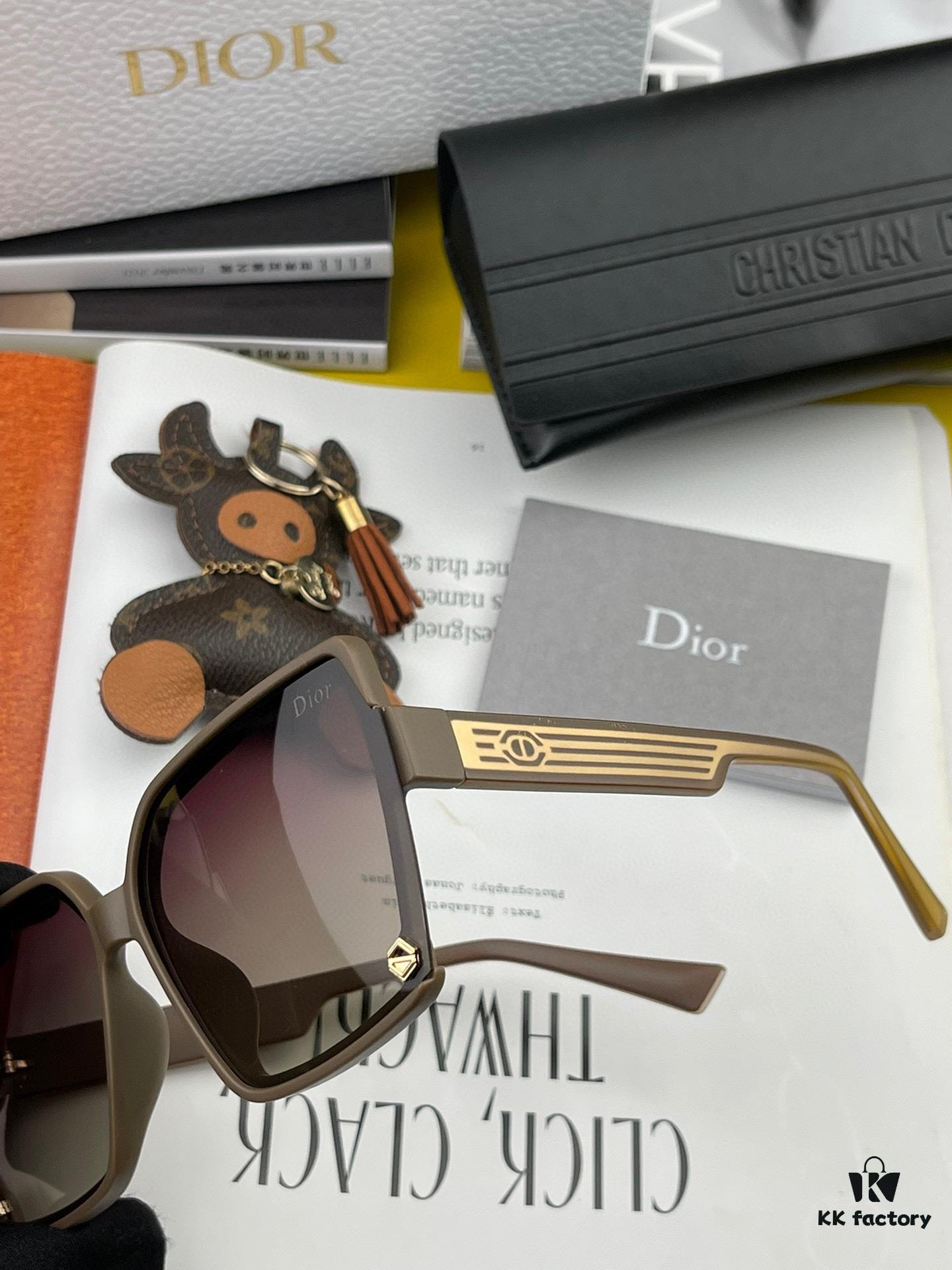 DIOR 2024 Spring New Arrival Fashion Square Polarized Sunglasses High-Quality Comfortable Wear Trendy Influencer Style Women's HD Thickened Polarized Sunglasses
