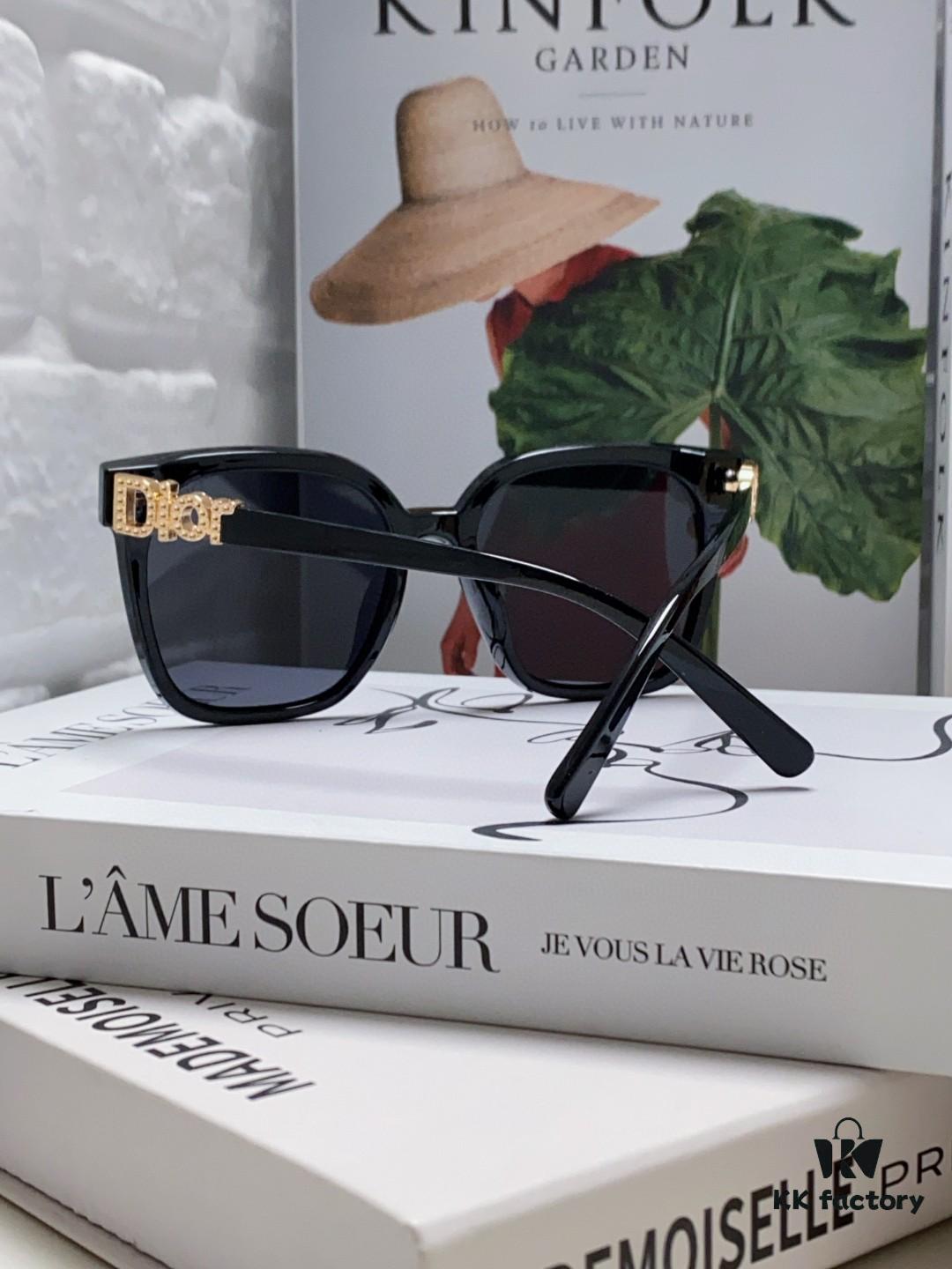 6931ff6b3a89a121ed54f584 DIOR 2024 Square Frame D Asymmetrical Letter Design Fully Paved with Small Diamonds 💎 Classic Timeless Square Shape with Star Accents Trending Fashion Sunglasses