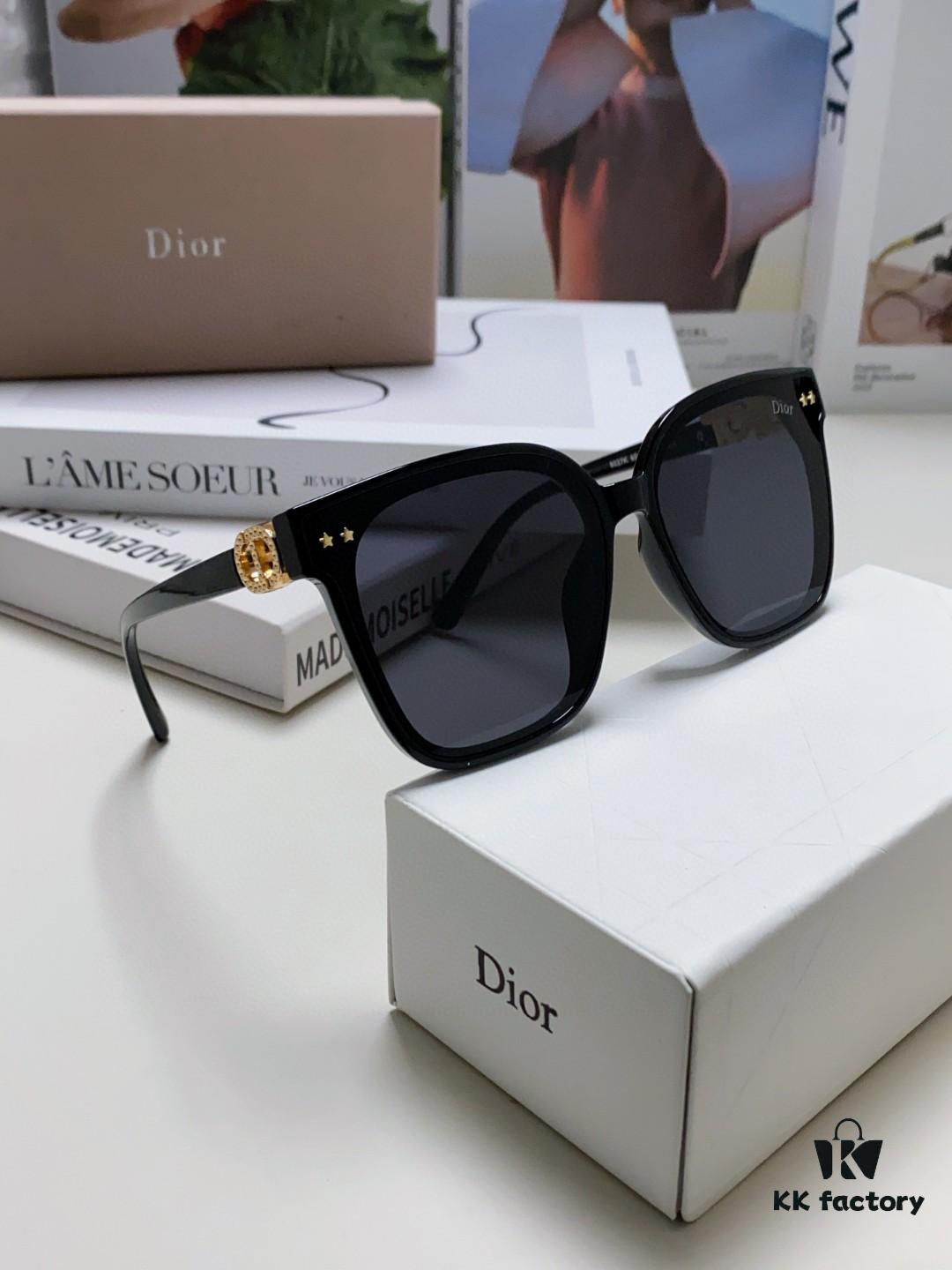 6931ff6c3a89a121ed54f589 DIOR 2024 Square Frame D Asymmetrical Letter Design Fully Paved with Small Diamonds 💎 Classic Timeless Square Shape with Star Accents Trending Fashion Sunglasses