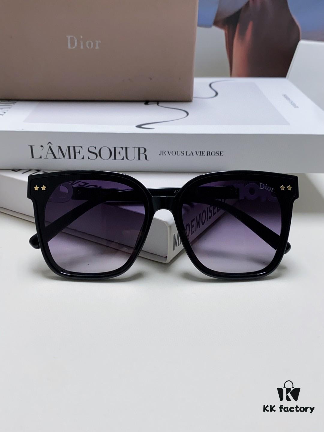 6931ff6d3a89a121ed54f595 DIOR 2024 Square Frame D Asymmetric Letter Design Fully Paved with Small Diamonds 💎 Classic Timeless Square Shape with Star Accents Trending Fashion Sunglasses