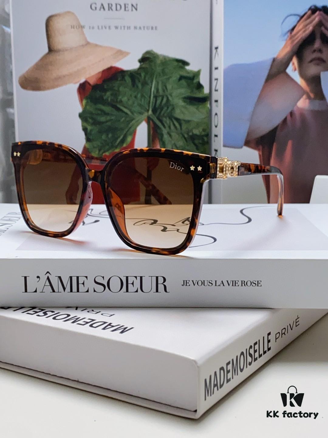 6931ff6d3a89a121ed54f59b DIOR 2024 Square Frame D Asymmetrical Letter Design Fully Paved with Micro Diamonds 💎 Classic Timeless Square Shape with Star Accents Trending Fashion Sunglasses