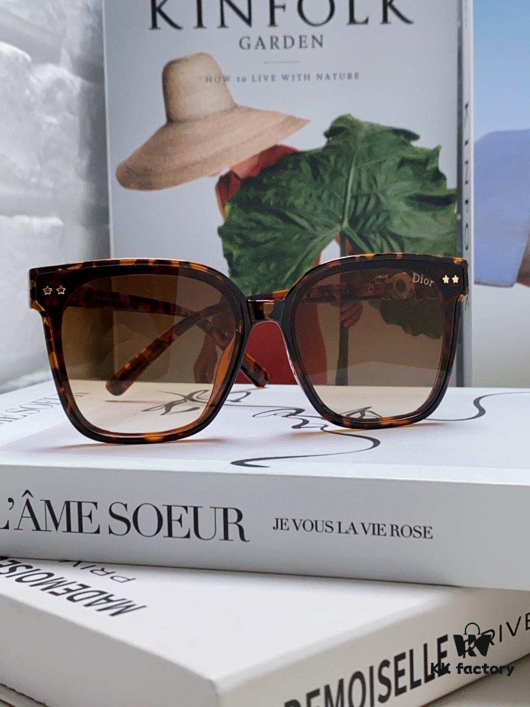 6931ff6d3a89a121ed54f59c DIOR 2024 Square Frame D Asymmetrical Letter Design Fully Paved with Micro Diamonds 💎 Classic Timeless Square Shape with Star Accents Trending Fashion Sunglasses