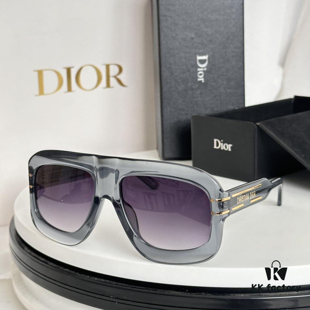 DIOR Signature M1U Sunglasses