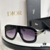 DIOR Signature M1U Sunglasses