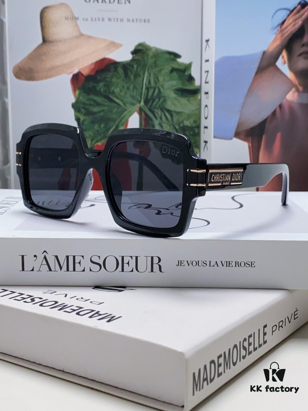 6931ff733a89a121ed54f5e2 DIOR Street-Style Retro Unisex Square Sunglasses with Signature Design - Vintage, Elegant and Avant-Garde