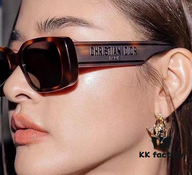 6931ff7c3a89a121ed54f658 Dior 2024 Spring/Summer Sunglasses Stylish and Elegant High Quality Fashion Retro Wildio S2U Sun Glasses Trendy Square Frame Shades