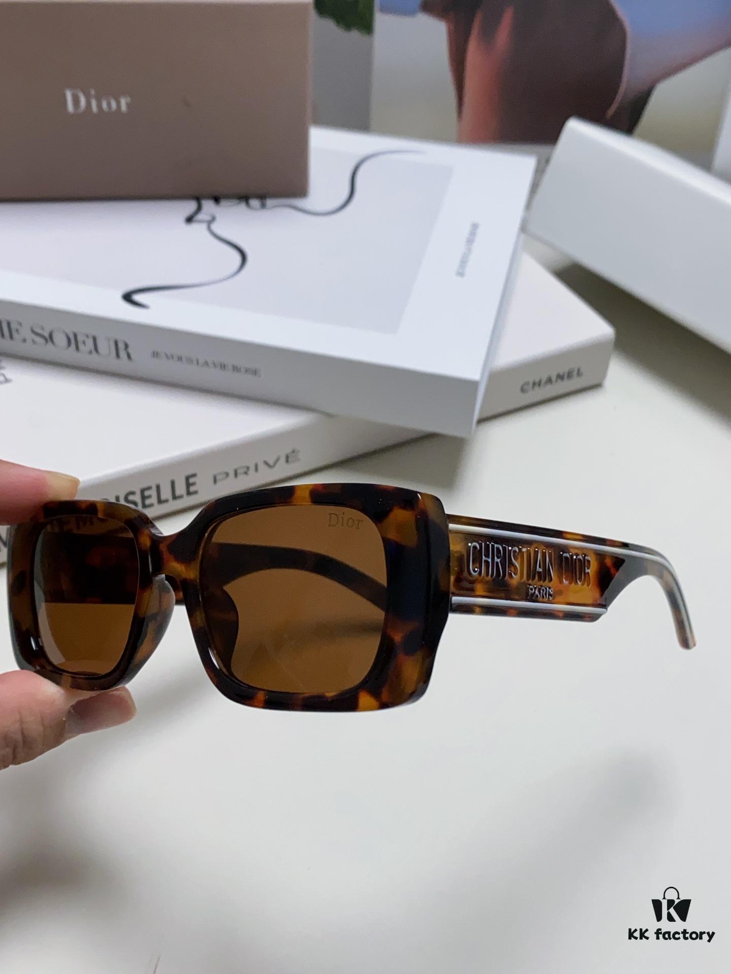 6931ff7c3a89a121ed54f65e Dior 2024 Spring/Summer Sunglasses Stylish and Elegant High Quality Fashion Retro Wildio S2U Sun Glasses Trendy Square Frame Shades