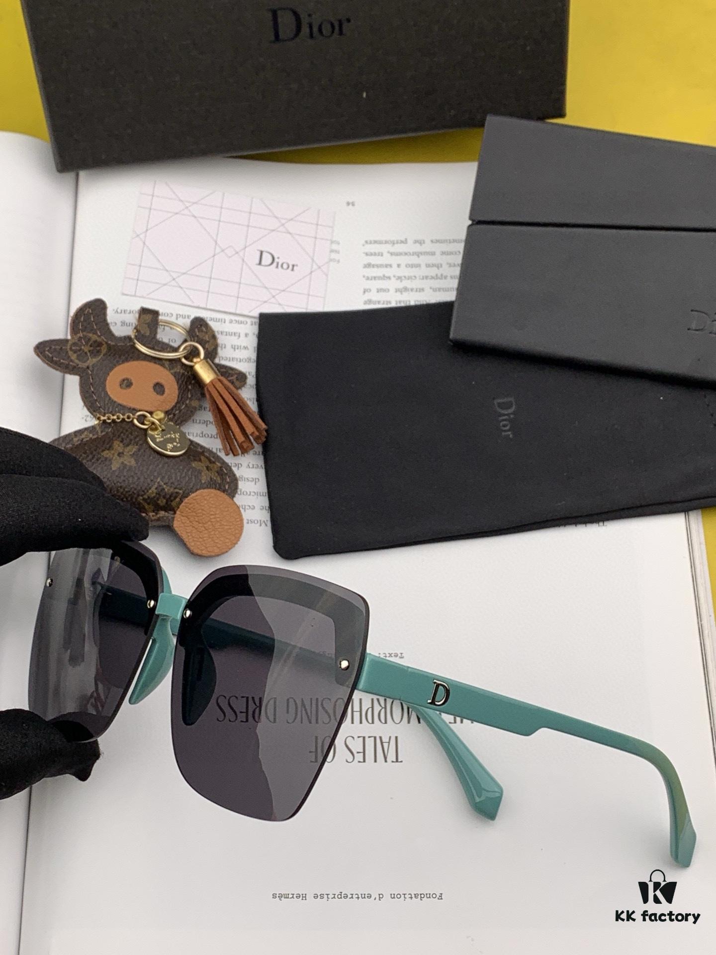 6931ff7f3a89a121ed54f67e DIOR 2024 Spring New Arrival Square Sunglasses, Favored by Influencers for Their Stunning Look and Premium Metal Finish