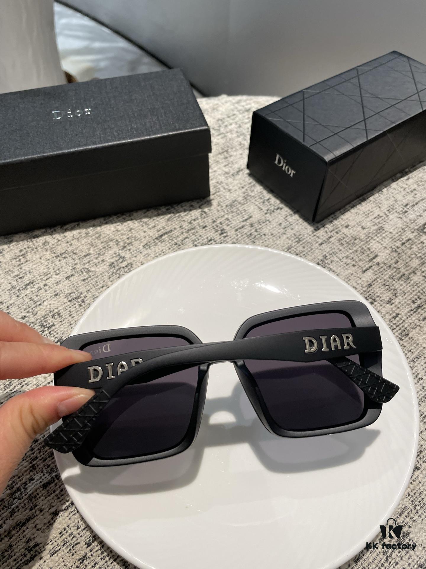 New Polarized Sunglasses Dior Retro Print Fashion Elegant Style 3004 Eyewear Sunglasses