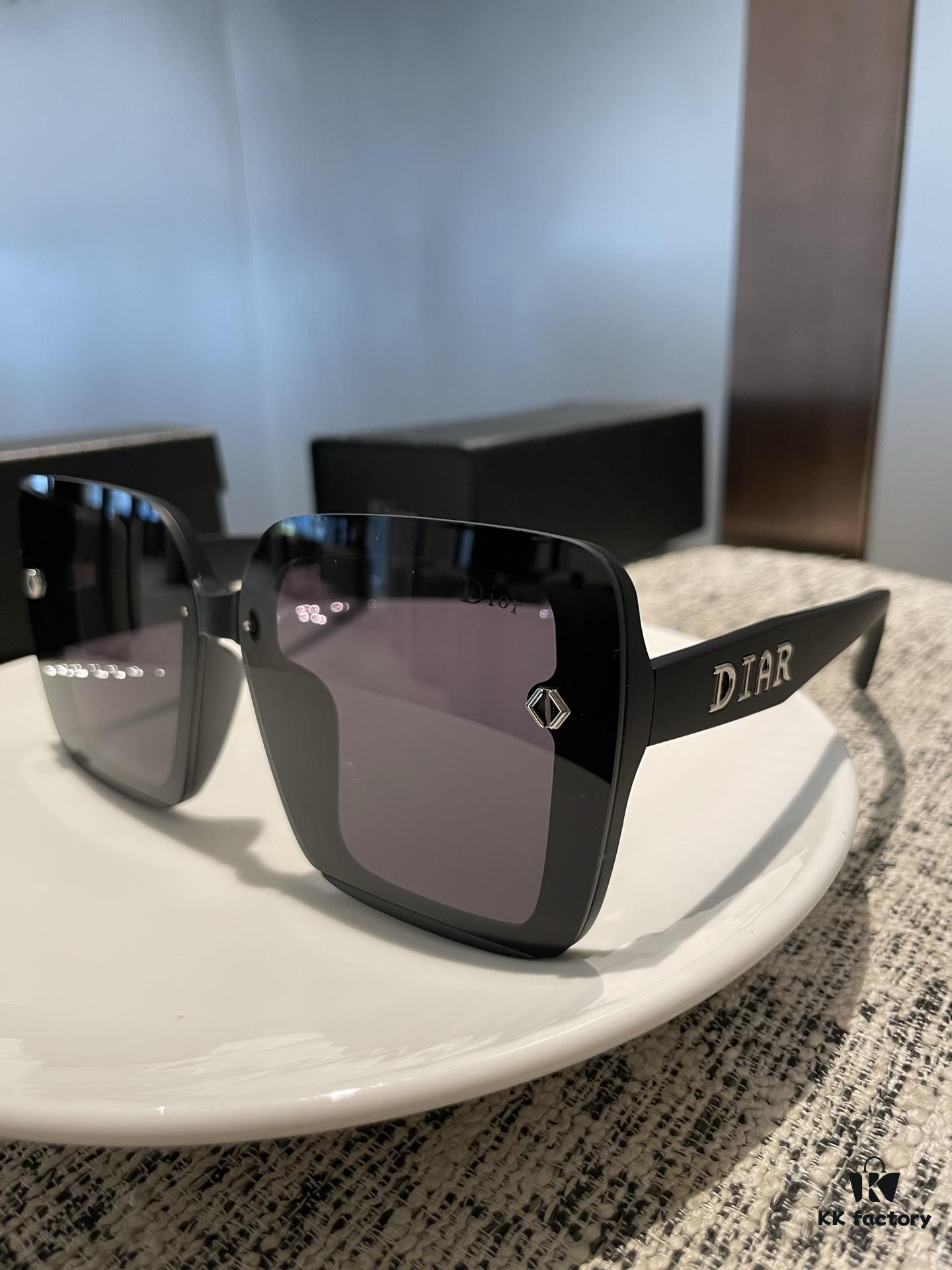 New Polarized Sunglasses Dior Retro Print Fashion Elegant Style 3004 Eyewear Sunglasses