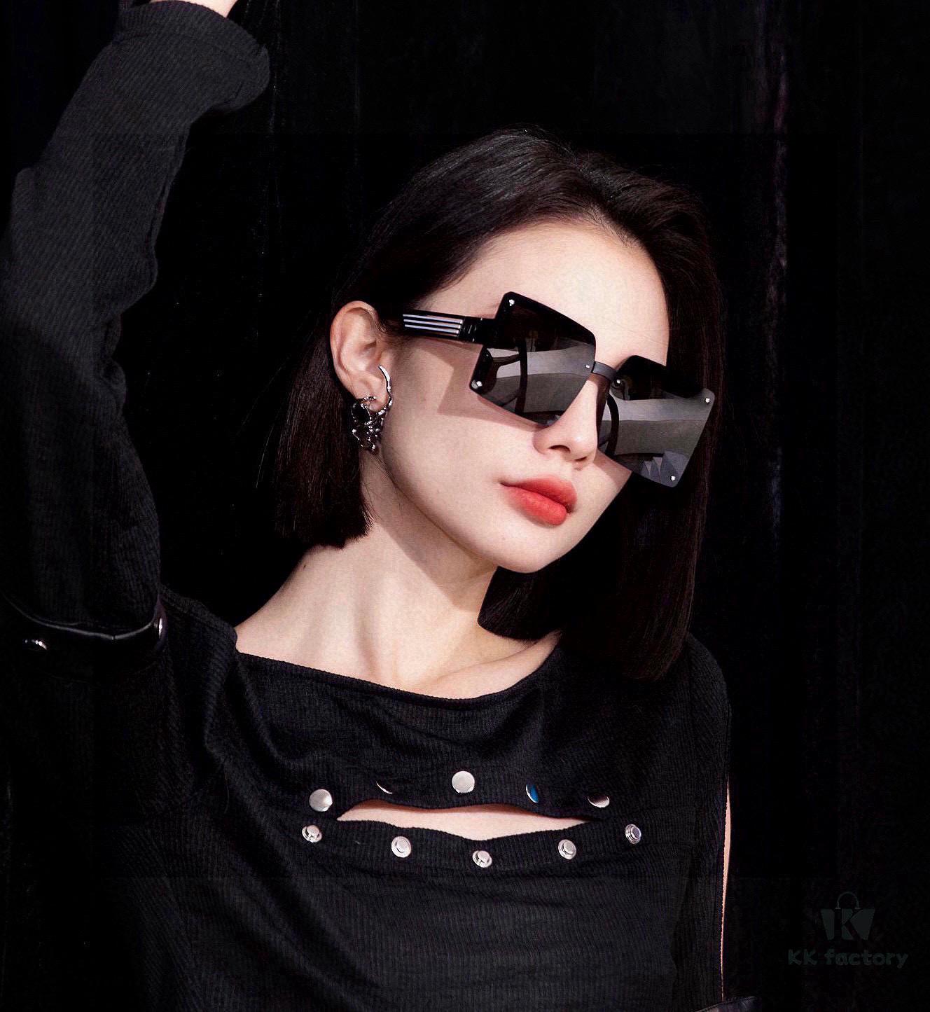 6931ff9c3a89a121ed54f7eb 【DIOR - Dior】2025 Spring New Arrival Trendy Fashion Square Polarized Sunglasses High Quality Comfortable Wear Influencer Style Shades Model: D1297