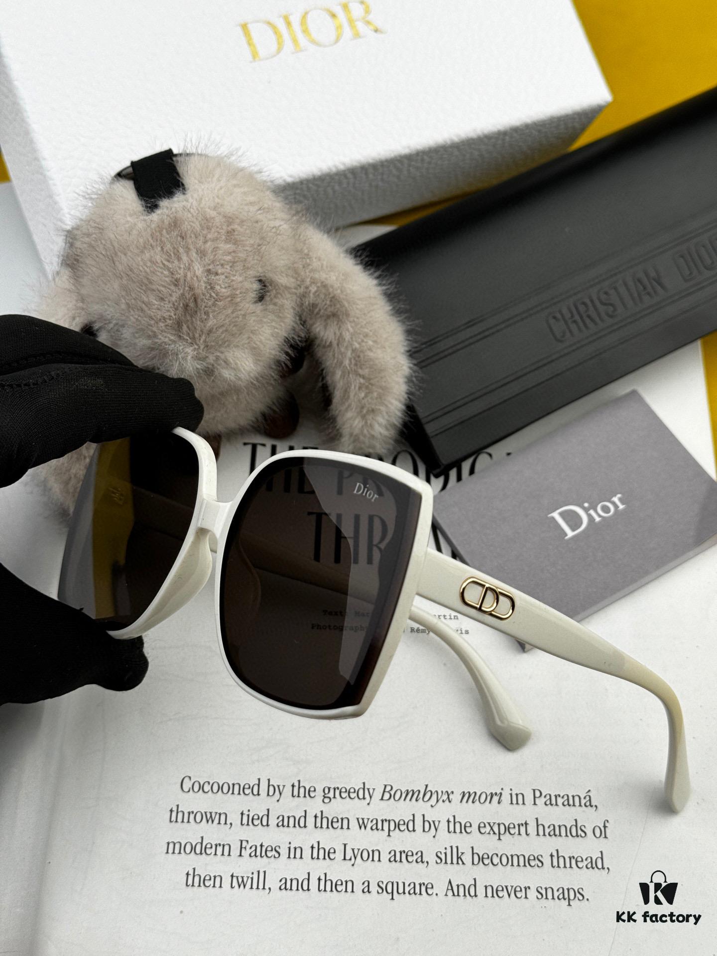 6931ffa13a89a121ed54f830 【DIOR】2025 Spring New Arrival Trendy Fashion Square Polarized Sunglasses High-Quality Comfortable Fit Influencer Favorite Women's HD Polarized Sunglasses 🕶️ High-Quality TR Frame Model: CD3311