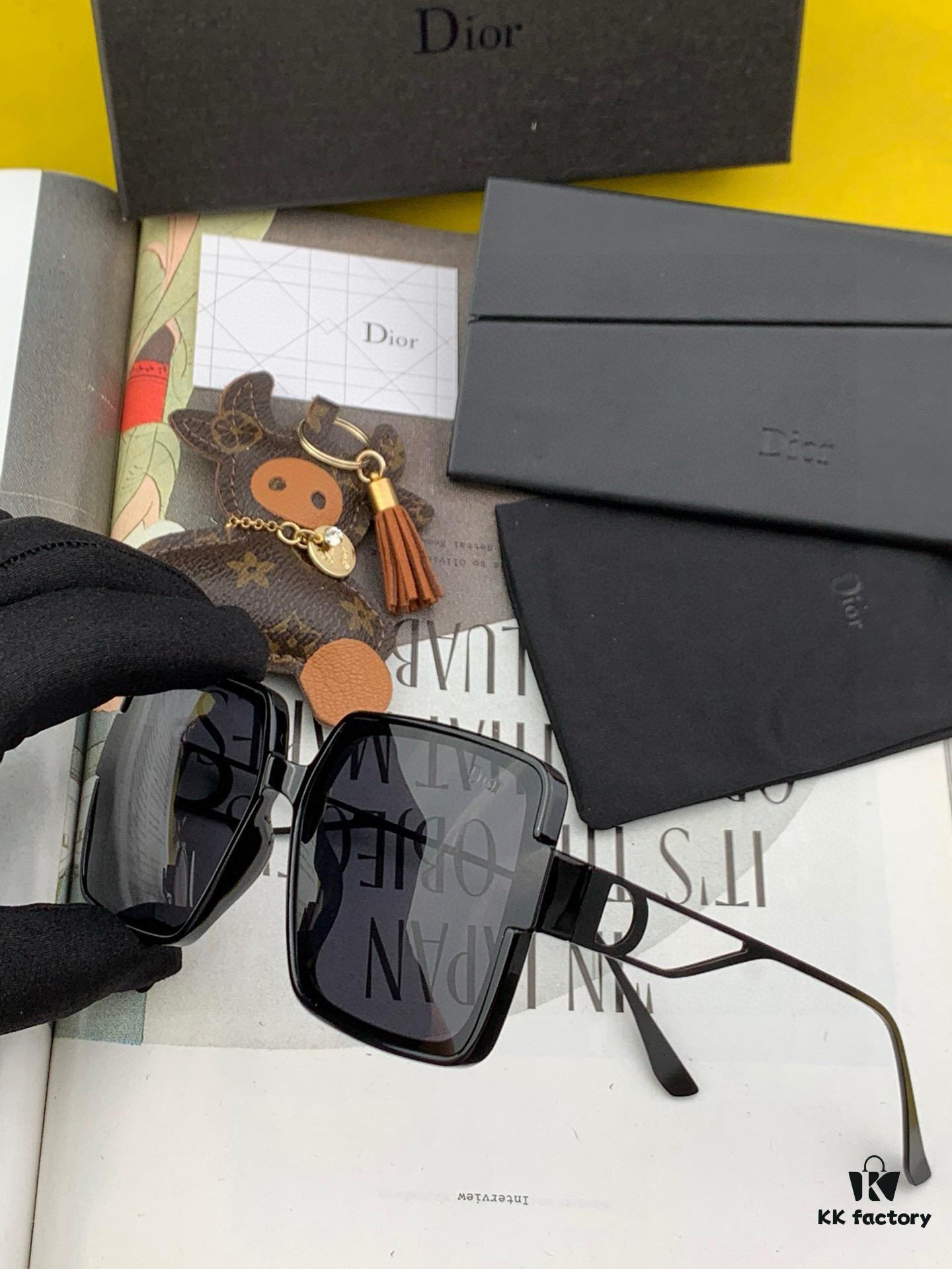 6931ffa33a89a121ed54f84b 【DIOR】2025 Spring New Arrival Trendy Fashion Square Polarized Sunglasses High Quality Comfortable Wear Influencer Style Shades Model: D5541