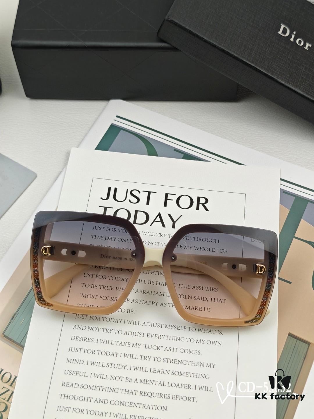 6931ffab3a89a121ed54f8ae DIOR France | TR90 Lightweight Frame with Polarized Lenses by POLAROID, Model: 53032