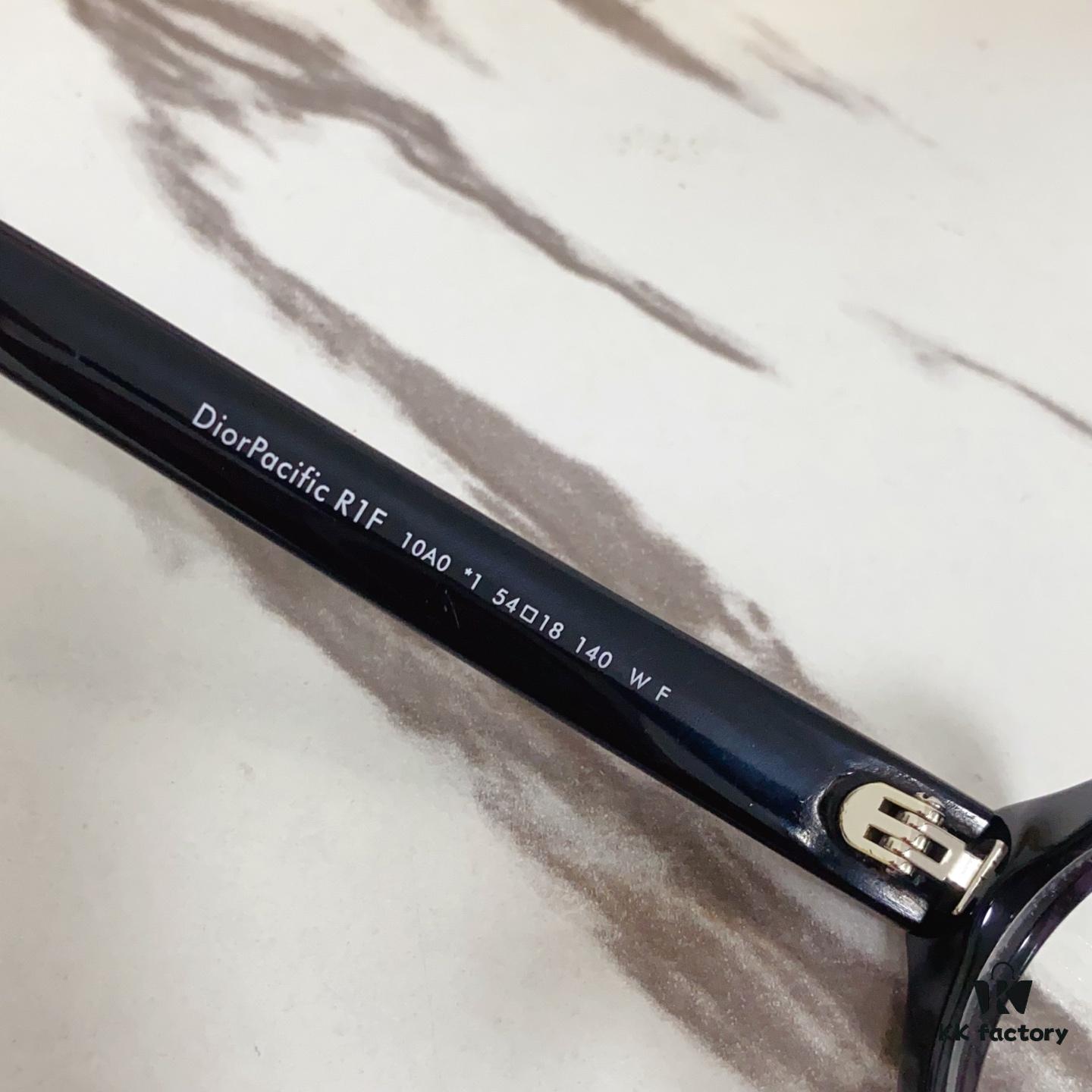 105 DIOR Dior Pacific R1F 54-18-140