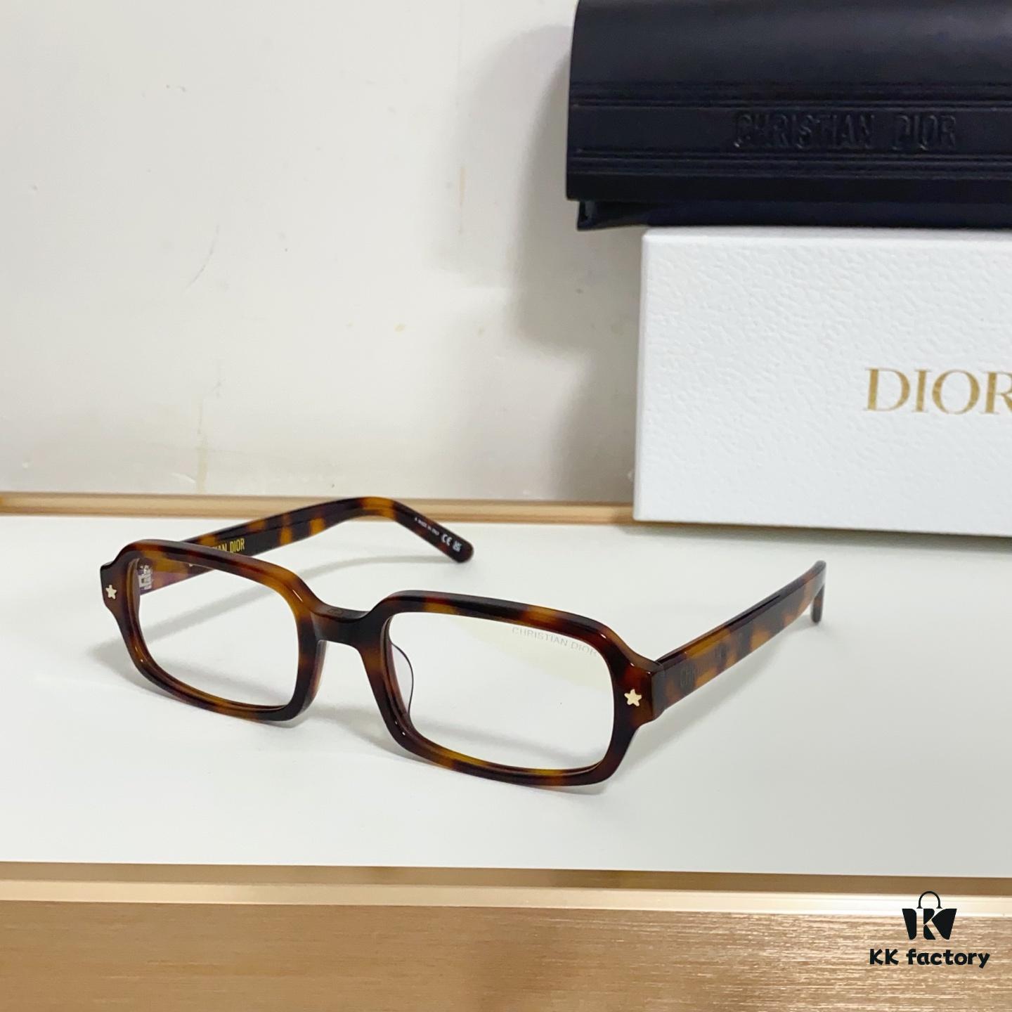 105 DIOR