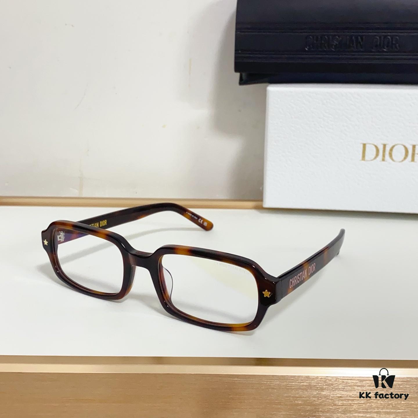 105 DIOR