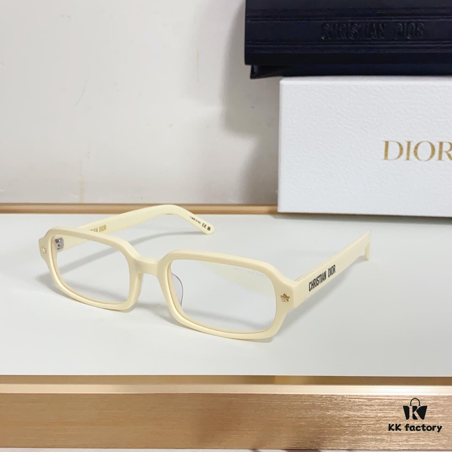 105 DIOR