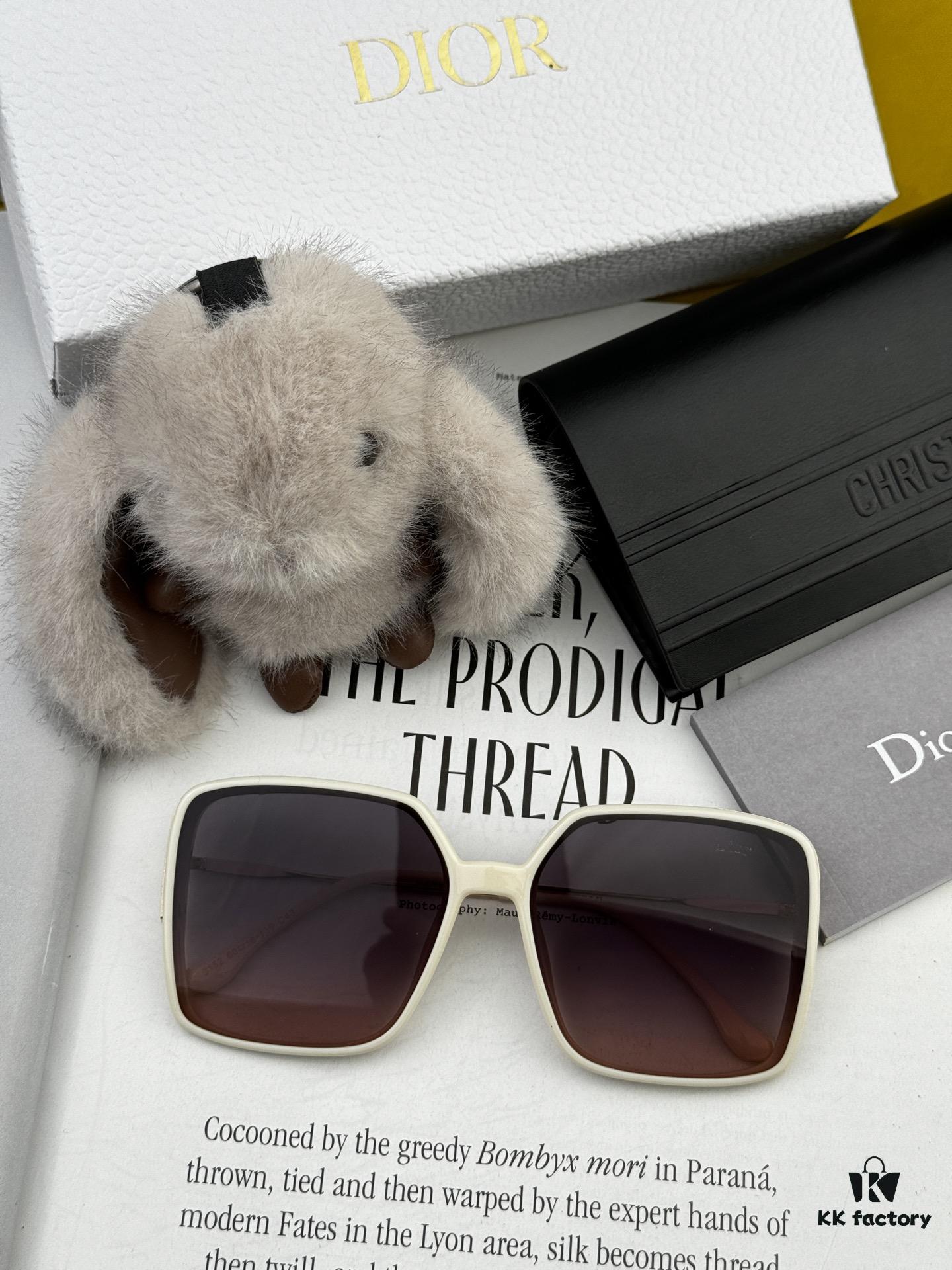 6931ffd33a89a121ed54fa7f 【DIOR】2025 Spring New Arrival Trendy Fashion Square Polarized Sunglasses High-Quality Comfortable Wear Influencer Favorite Women's HD Polarized Sunglasses 🕶️ High-Quality TR Frame Model: CD2315