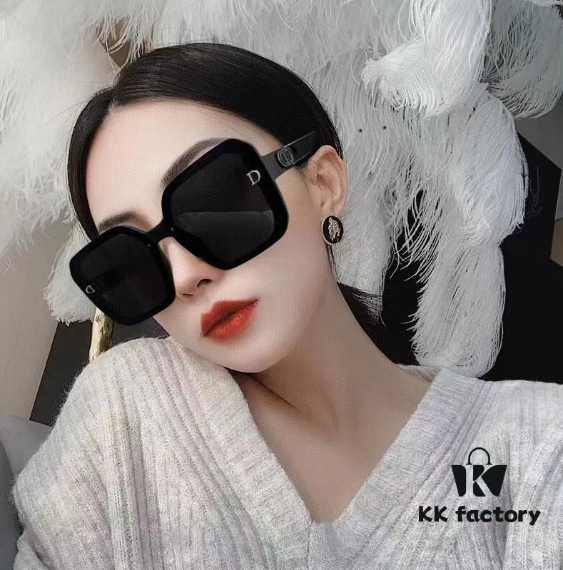 6931ffd43a89a121ed54fa8d 【DIOR】2025 Spring New Arrival Trendy Fashion Square Polarized Sunglasses High Quality Comfortable Fit Influencer Style Sunglasses Model: D4292