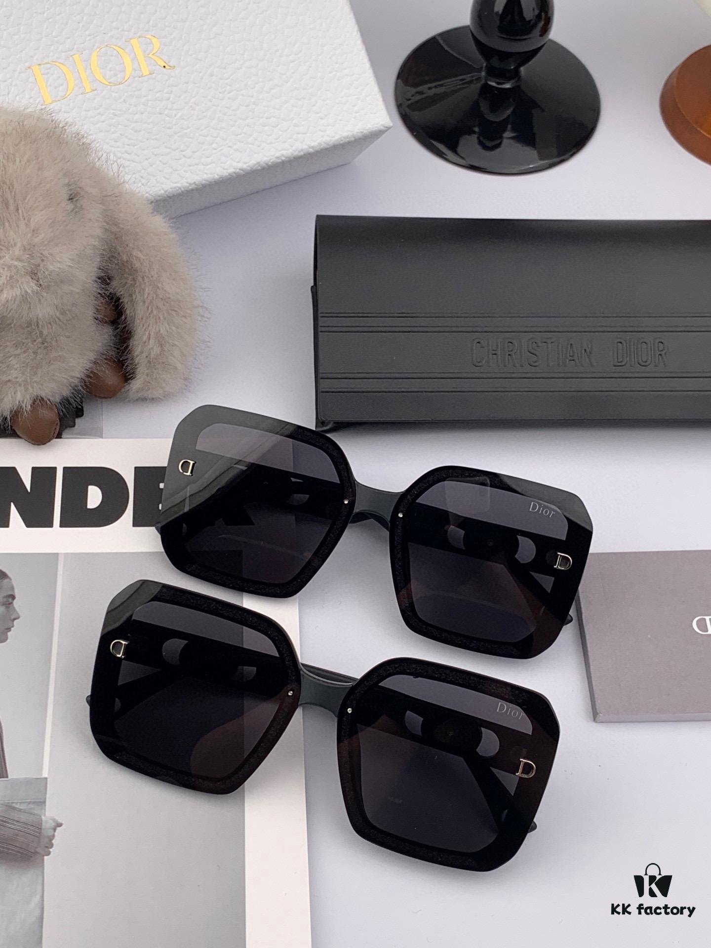 6931ffd53a89a121ed54fa95 【DIOR】2025 Spring New Arrival Trendy Fashion Square Polarized Sunglasses High Quality Comfortable Fit Influencer Style Sunglasses Model: D4292