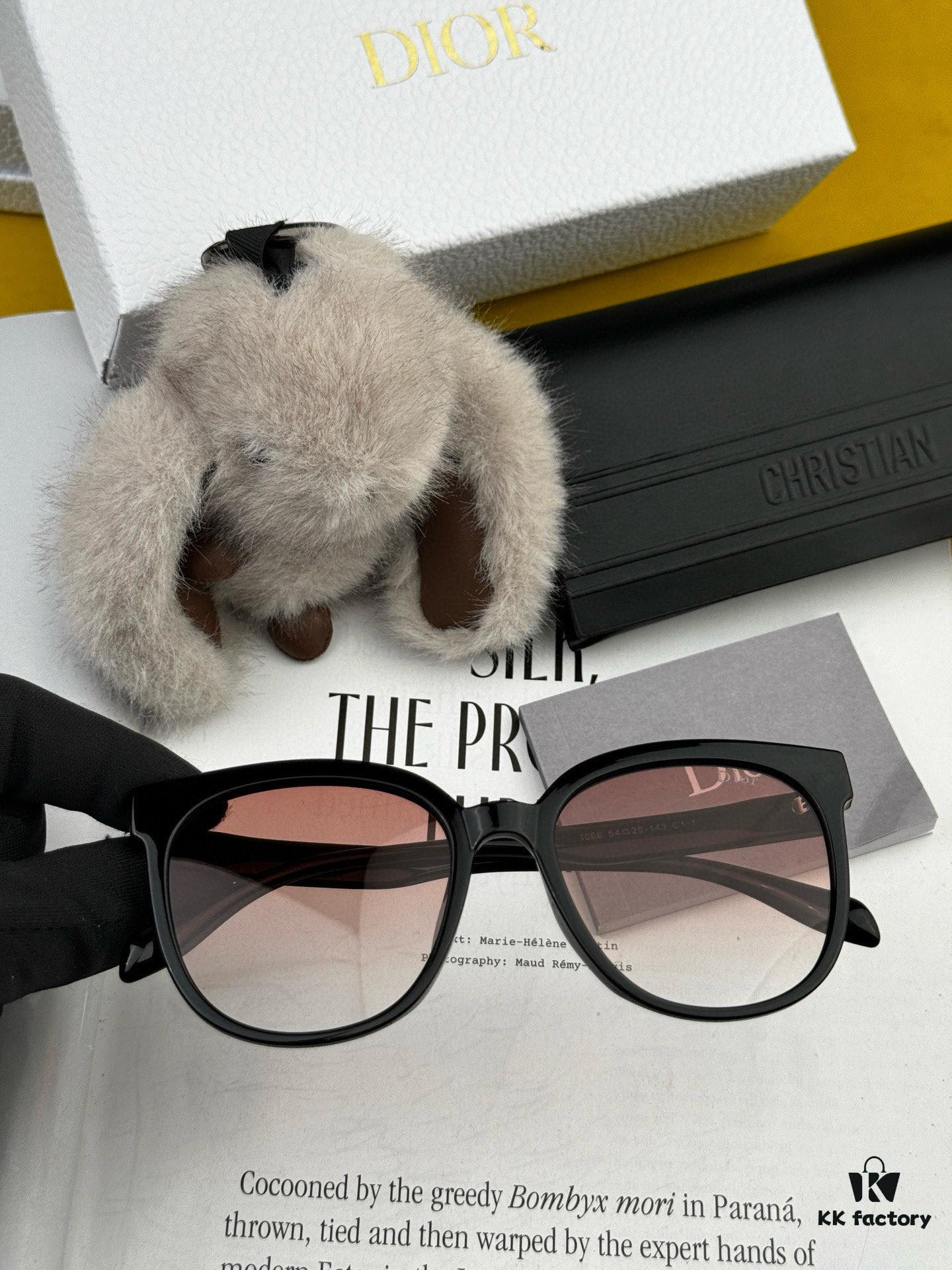 6931ffe53a89a121ed54fb5e 【DIOR - Dior】2025 Spring New Arrival Trendy Best-Selling Fashion Round Frame Polarized Sunglasses High Quality Comfortable Wear Influencer Favorite Sunglasses Model: D6106 Eyewear