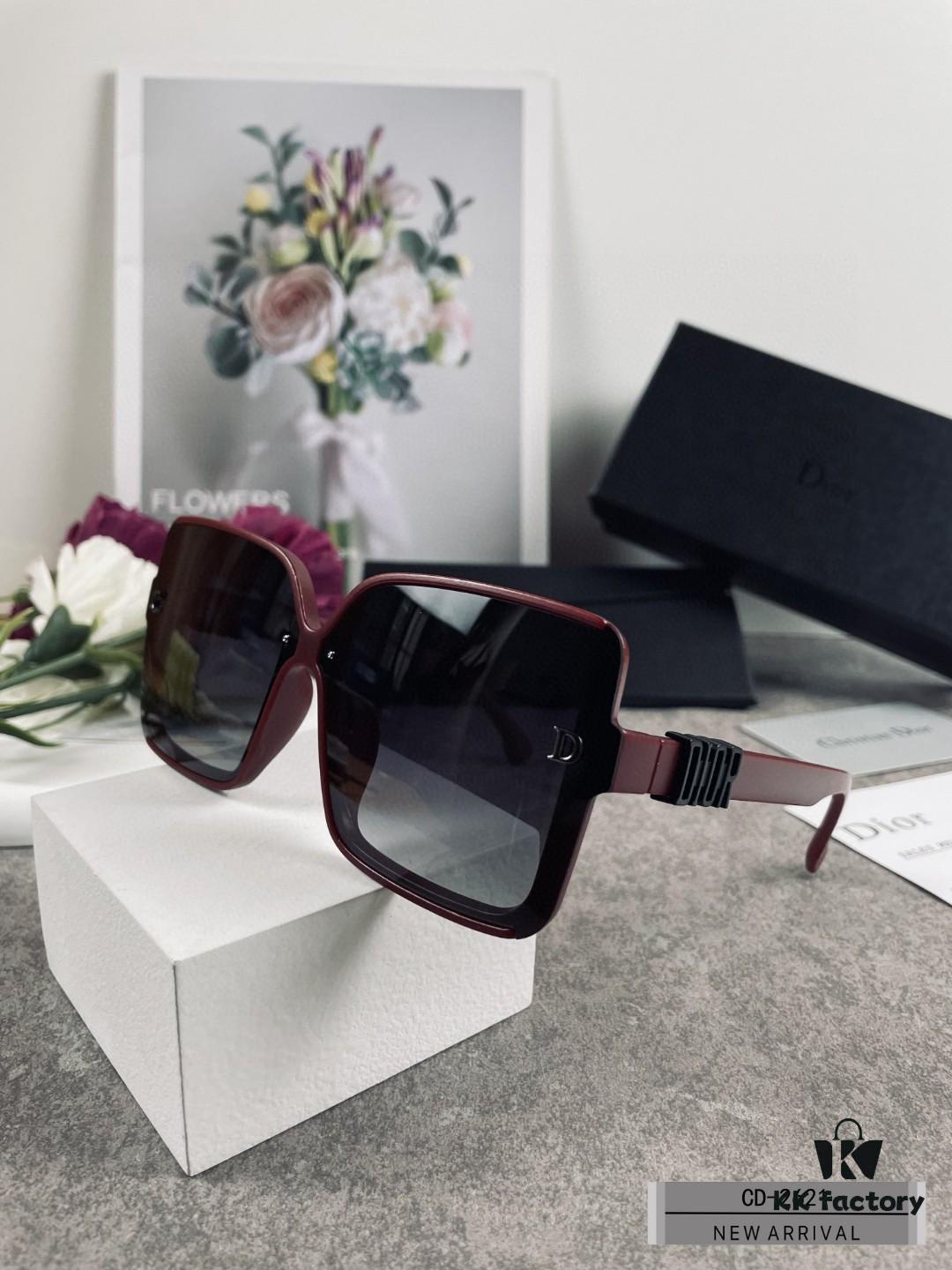 Dior France | Polarized Sunglasses with Lightweight Frame, Two Colors Available Model: 2621S