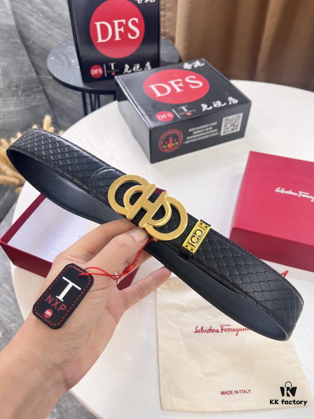 693200203a89a121ed54fd3c Top-tier Salvatore Ferragamo Belt, Hong Kong Duty-Free Gift Box, Original 8-Shaped Hardware, Genuine Leather with NXP Chip