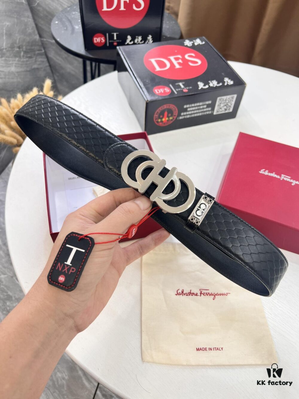 Top Brand Belt, Hong Kong Duty-Free T Gift Box, Anti-Counterfeit QR Code Authentication, New 8-Shaped Genuine Hardware, Precision Craftsmanship, Original Logo Embossing, Salvatore Ferragamo New Bestseller