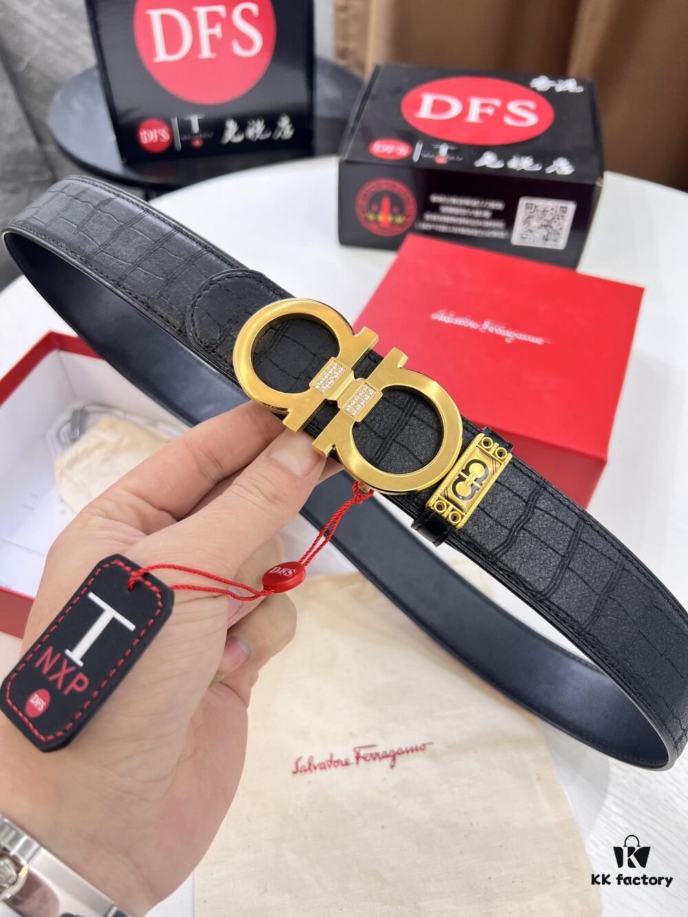 693200473a89a121ed54ff28 Top-Tier Men's Belt - Dual-Sided Genuine Calfskin Leather, Corrosion-Resistant Steel Hardware, Imported South African Deer Grain Cowhide, 3.8cm Width, Duty-Free Hong Kong T Gift Box Packaging