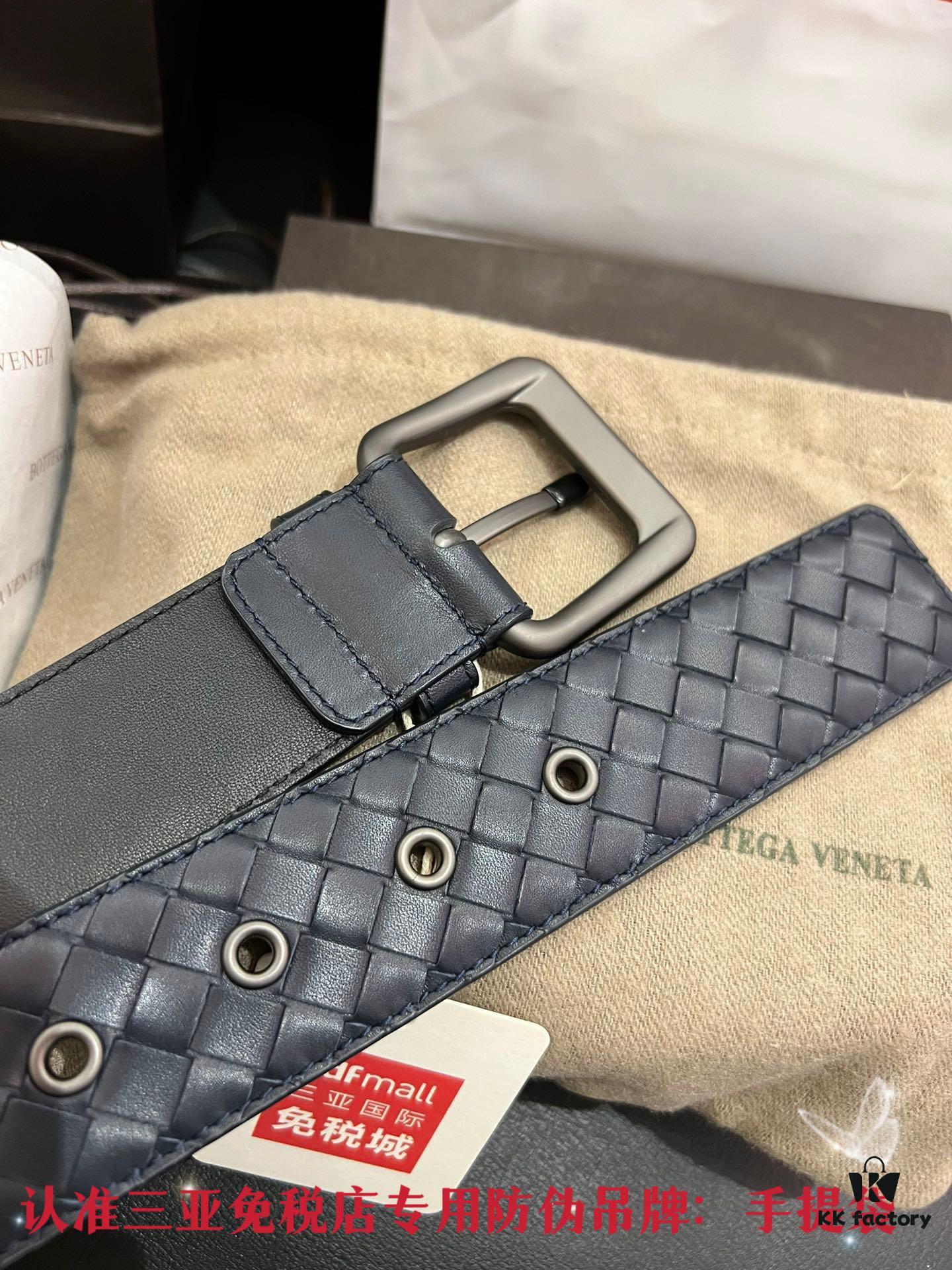 6932009f3a89a121ed550121 Authentic CDF Sanya Tax-Free (Shipped as Pictured) 【Retail Gift Box】Bottega Veneta BV Classic Series, Imported Calfskin, Retail Edition Match, ZP Blue
