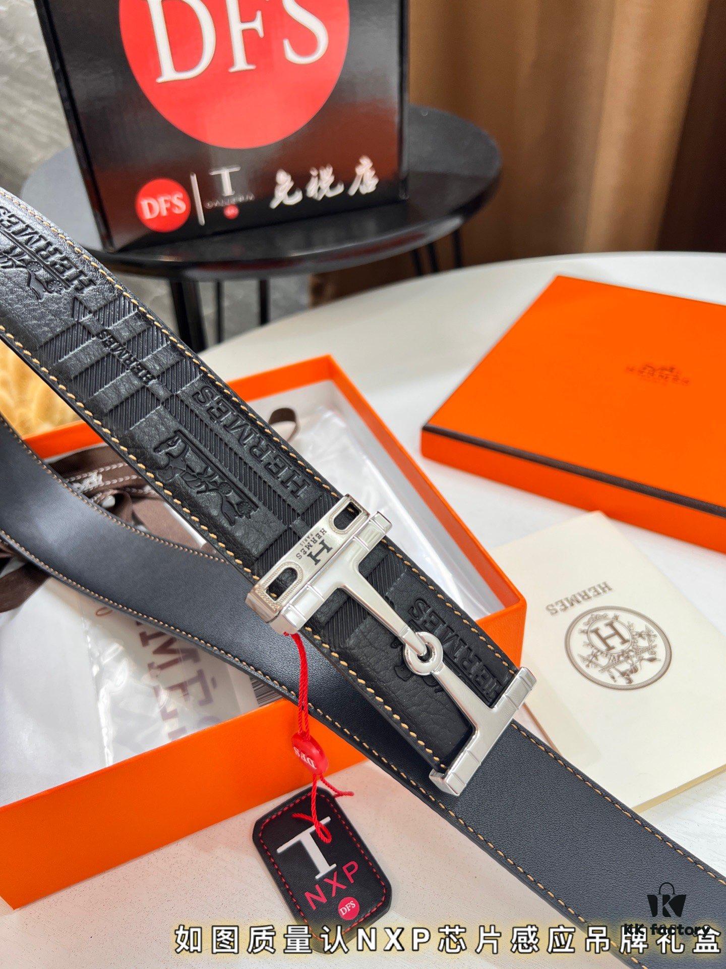 Hermès Men's Belt, Top Grain Calfskin with Engraved Metal Buckle, 3.8cm Width, Custom Length
