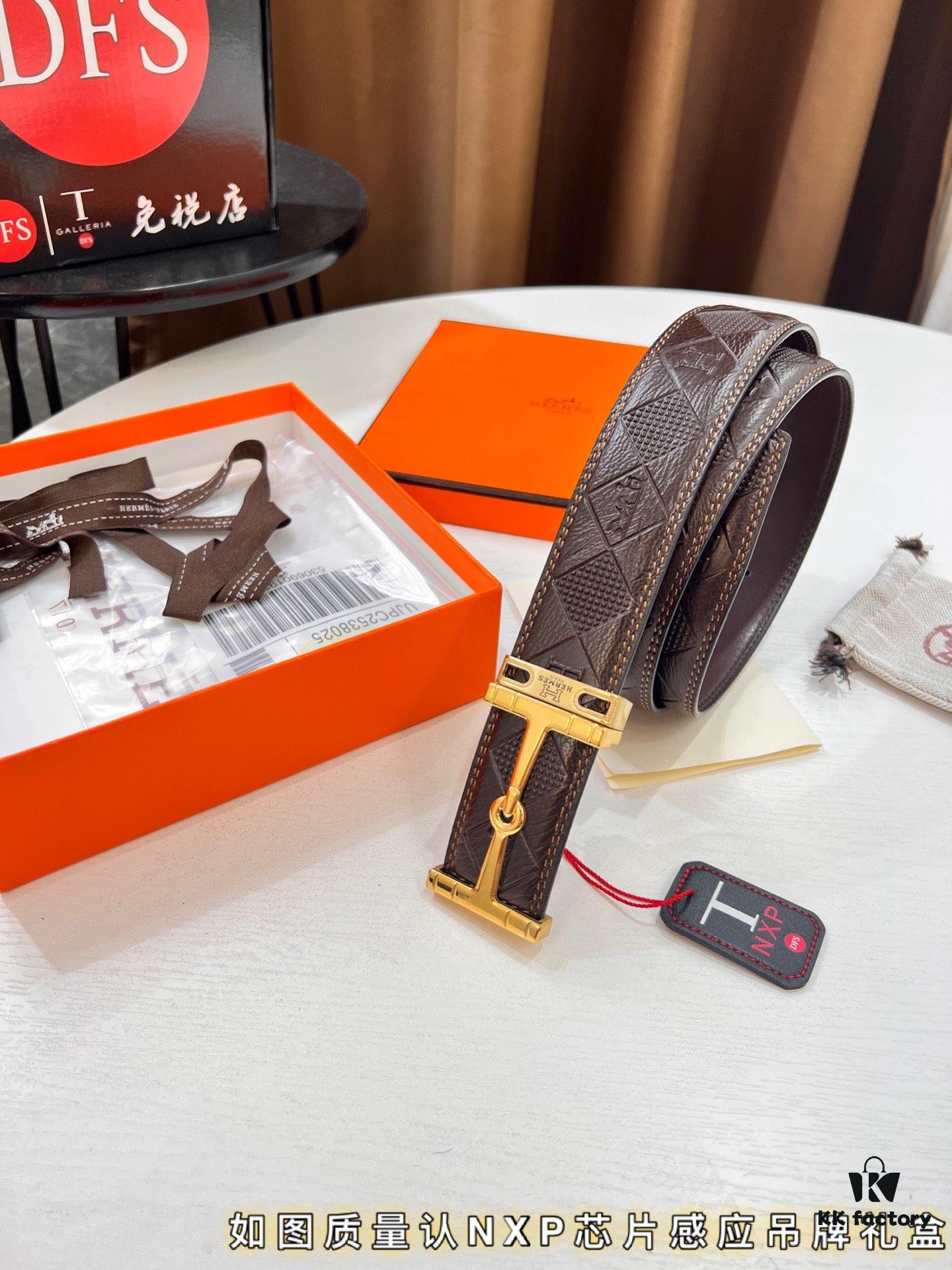 693201773a89a121ed550732 Hermès Men's Belt, Genuine Top-Layer Calfskin with Engraved Horse Carriage Embossing, 3.8cm Width, Stainless Steel Buckle, Adjustable Length
