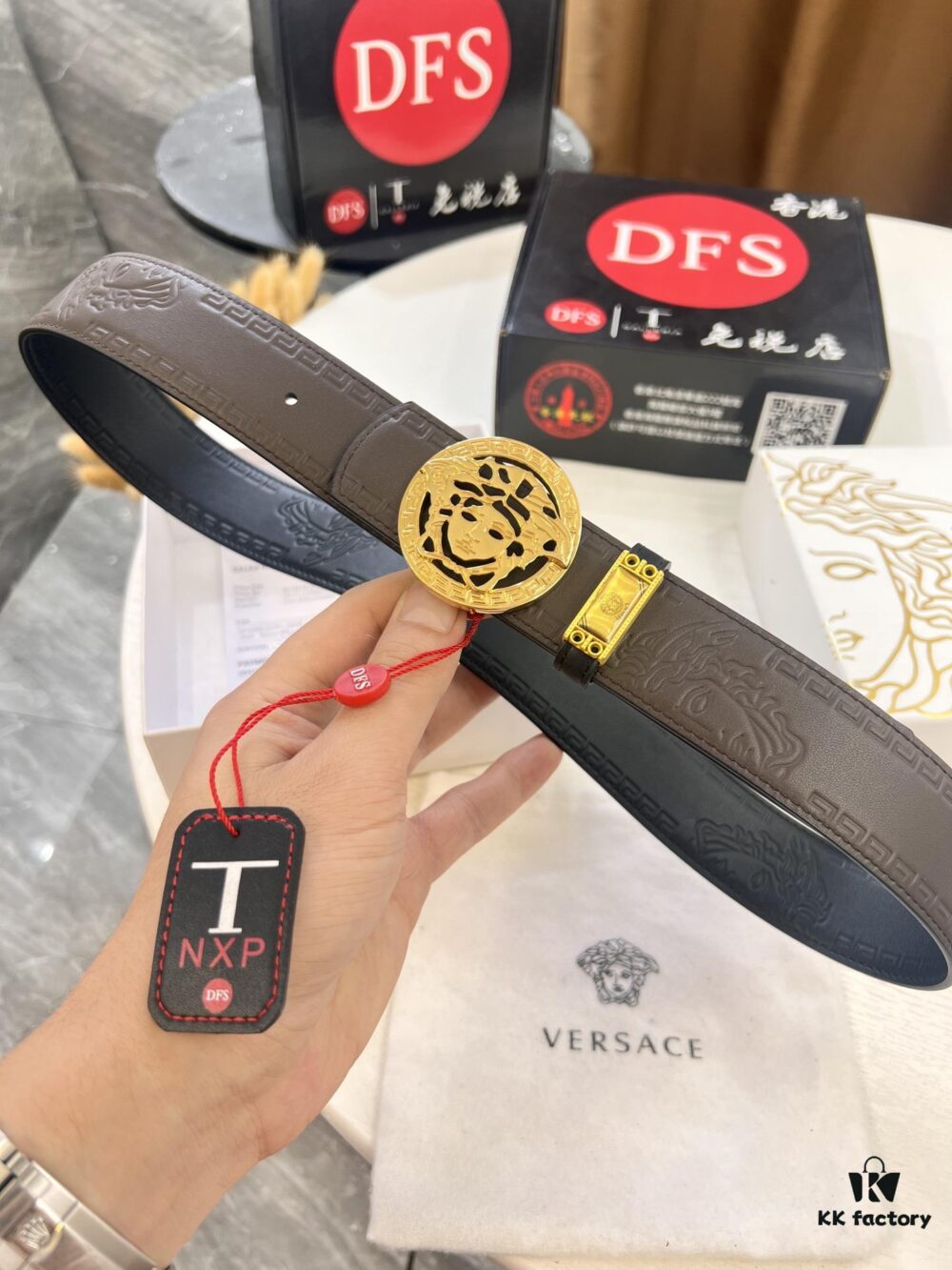 693201c93a89a121ed550885 Versace Belt, New Style, Top-Quality Full-Grain Calfskin with Medusa Embossing, Fashionable Double-Sided Design, 3.8cm Width, Soft Leather Texture, Premium Stainless Steel Hardware
