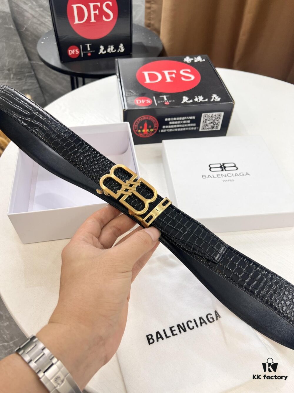 693202273a89a121ed550991 Balenciaga Hong Kong Tax-Free T Gift Box 🎁 (NXP RFID Recognizable Official Website. Genuine Anti-Counterfeit Chip) BB Automatic Stainless Steel Brushed Hardware New Arrival South African Imported Crocodile Pattern Full-Grain Leather Made Automatic Slide Rail No Hole