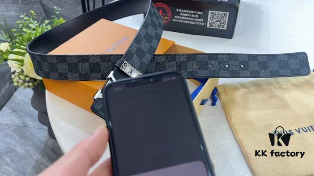 693202c23a89a121ed550bba LV New Checkered Leather Belt, Fashion Casual Style with Video Anti-Counterfeit Authentication