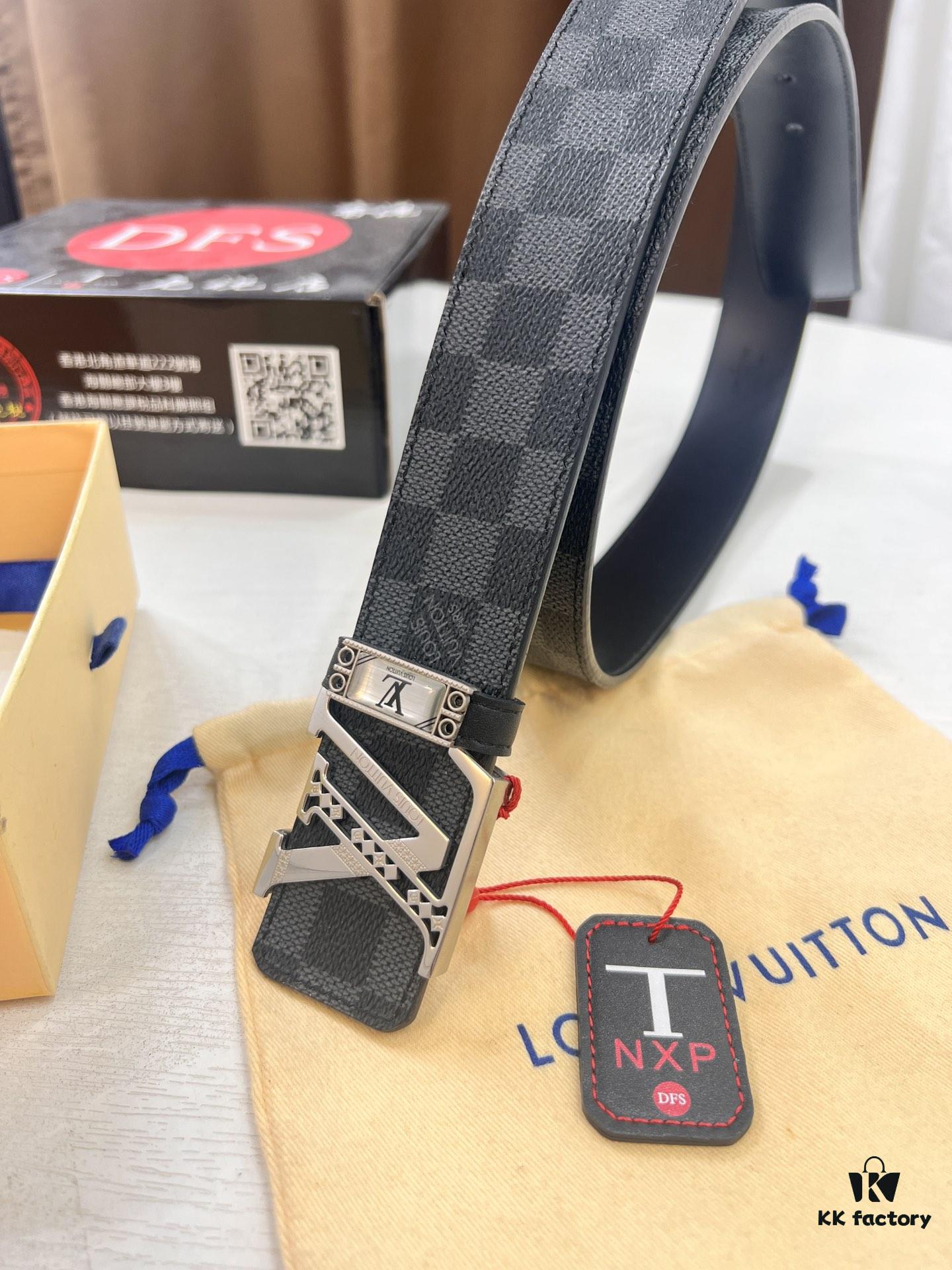 693202c23a89a121ed550bbe LV Men's Belt, Latest Design, ZP Molded, Synchronized with Original Pattern Fabric, Full-Grain Cowhide Leather, Heavy-Duty Stainless Steel Hardware, 4.0cm Width
