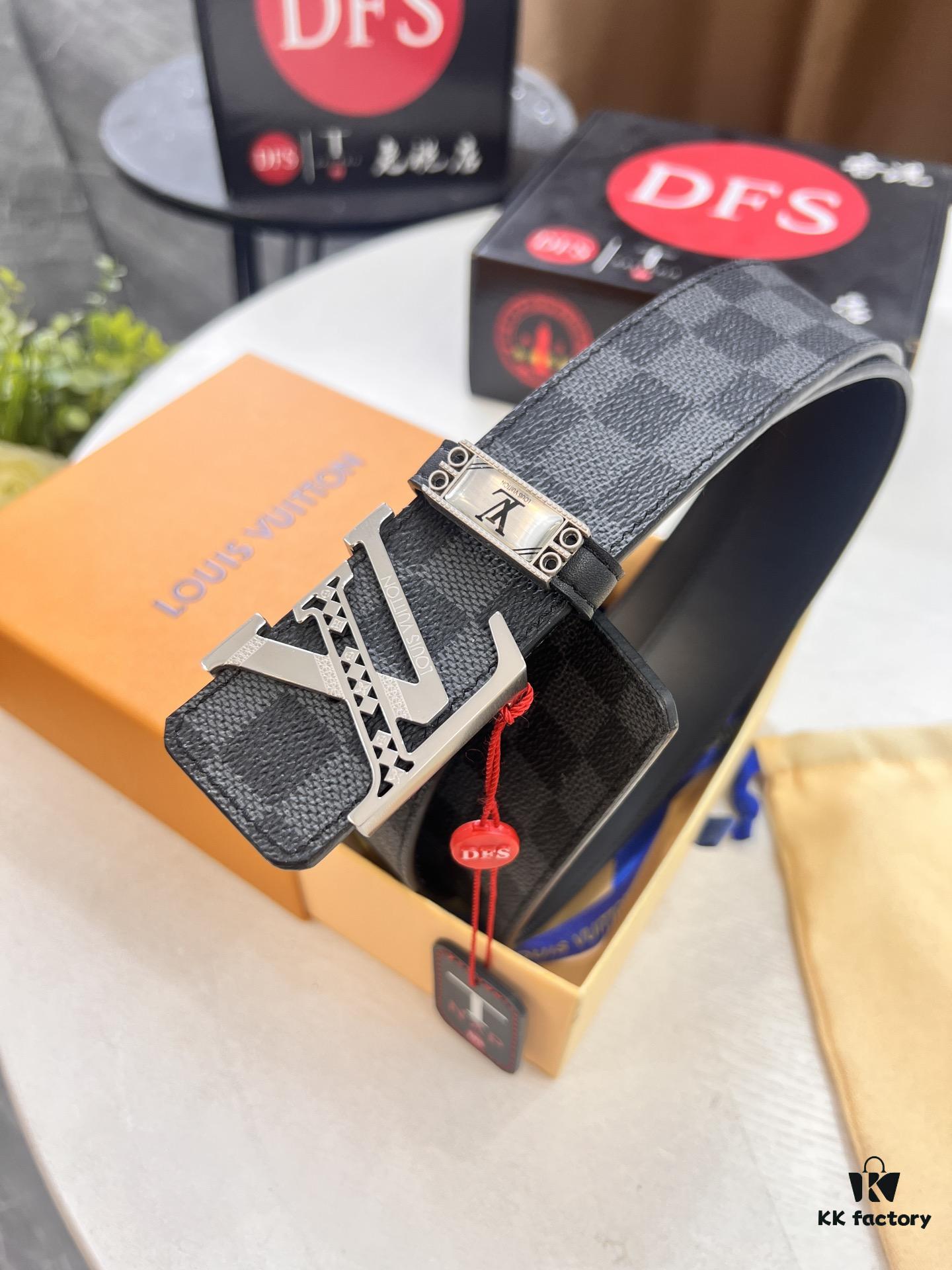 693202c23a89a121ed550bbf LV Men's Belt, Latest Design, ZP Molded, Synchronized with Original Pattern Fabric, Full-Grain Cowhide Leather, Heavy-Duty Stainless Steel Hardware, 4.0cm Width