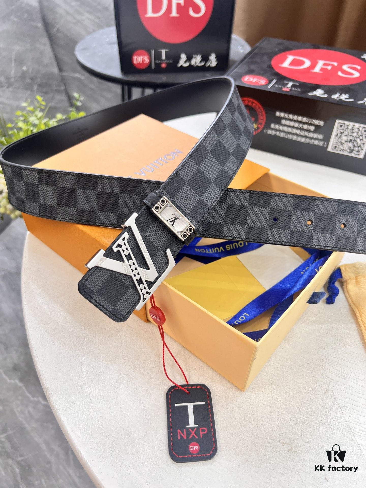 693202c23a89a121ed550bc0 LV Men's Belt, Latest Design, ZP Molded, Synchronized with Original Pattern Fabric, Full-Grain Cowhide Leather, Heavy-Duty Stainless Steel Hardware, 4.0cm Width