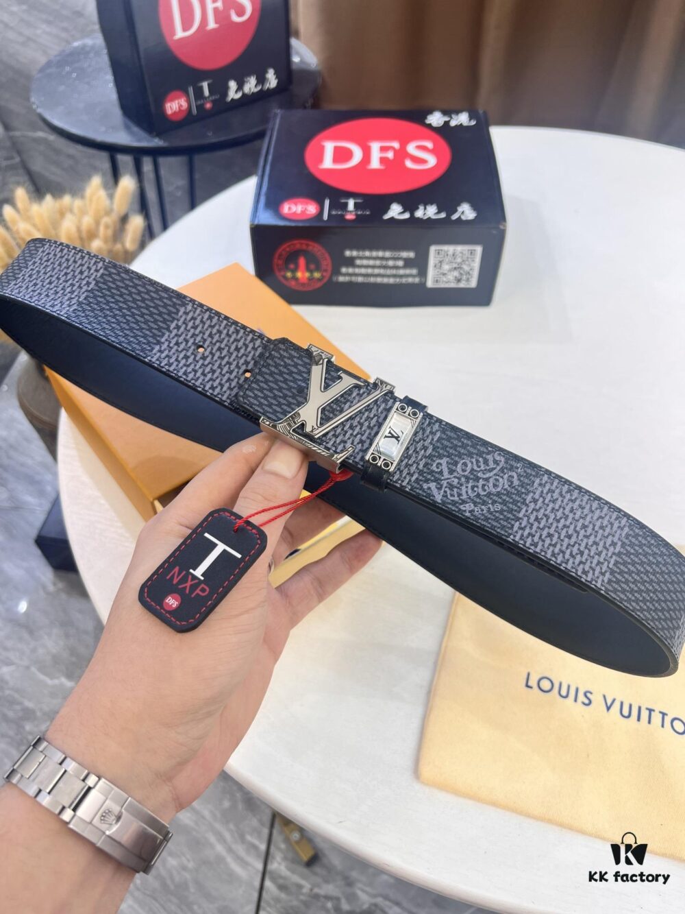 693202c73a89a121ed550bfb Original Factory Premium Hong Kong Tax-Free T Gift Box 🎁 (NXP RFID Tag Verifiable on Official Website, Authentic Anti-Counterfeit Chip) - Louis Vuitton LV ZP-Synchronized Stainless Steel Hardware, French Imported PVC Fabric