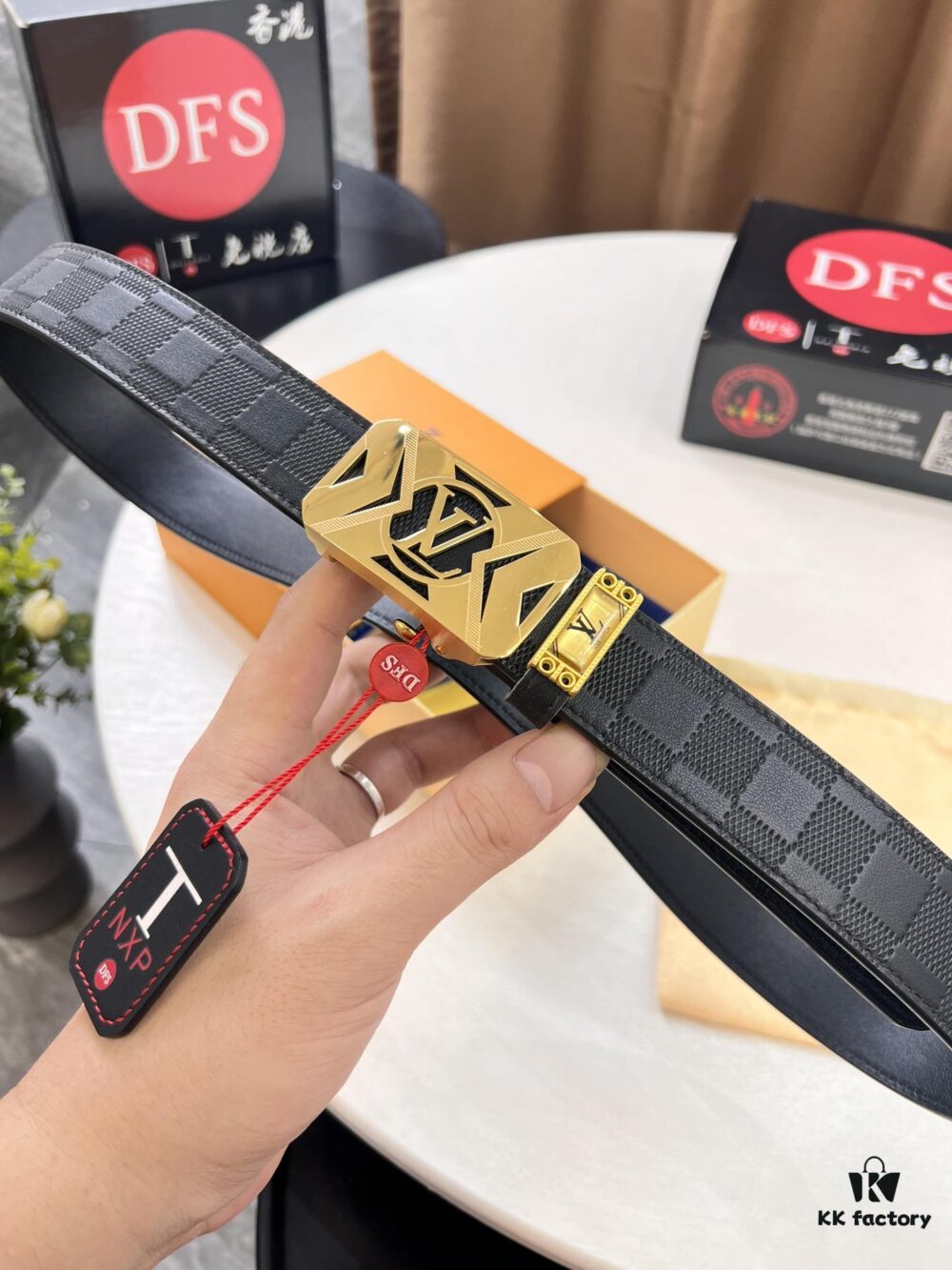 693202ca3a89a121ed550c22 Louis Vuitton Automatic Buckle Belt, Top-Quality Genuine Leather, Imported Grain Calfskin, Smooth Slide Mechanism, 3.5cm Width