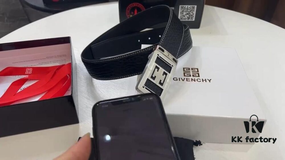 693202ca3a89a121ed550c29 Givenchy-Style Hardware Made of Stainless Steel, Top-Layer Cowhide with Elephant Embossing, Original Factory OEM