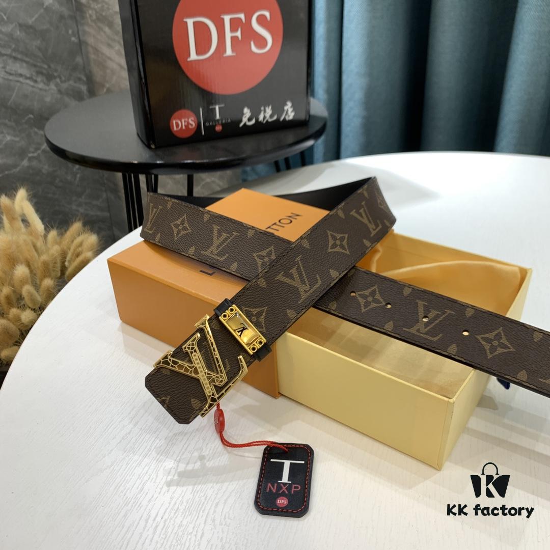 LV Men's Belt, New Monogram Imported Fabric, Full-Grain Cowhide Plain Weave, Reversible Design, Wave Pattern Letter Hardware, 3.8cm Width