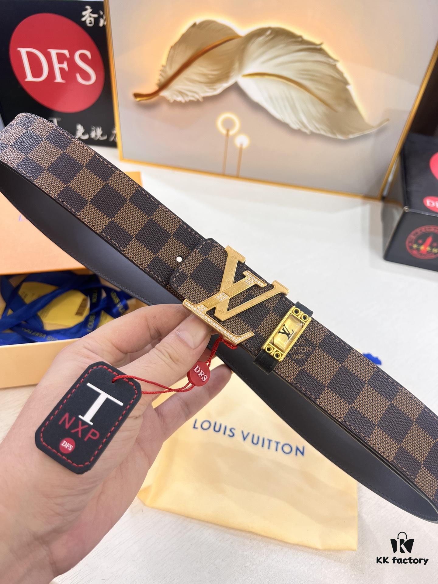 693202e63a89a121ed550d8c LV Men's Belt, Latest Style, ZP Molded, Matching Classic Checkered Fabric, Genuine Cowhide, Stainless Steel Buckle with Thickened Hardware, 4.0cm Width