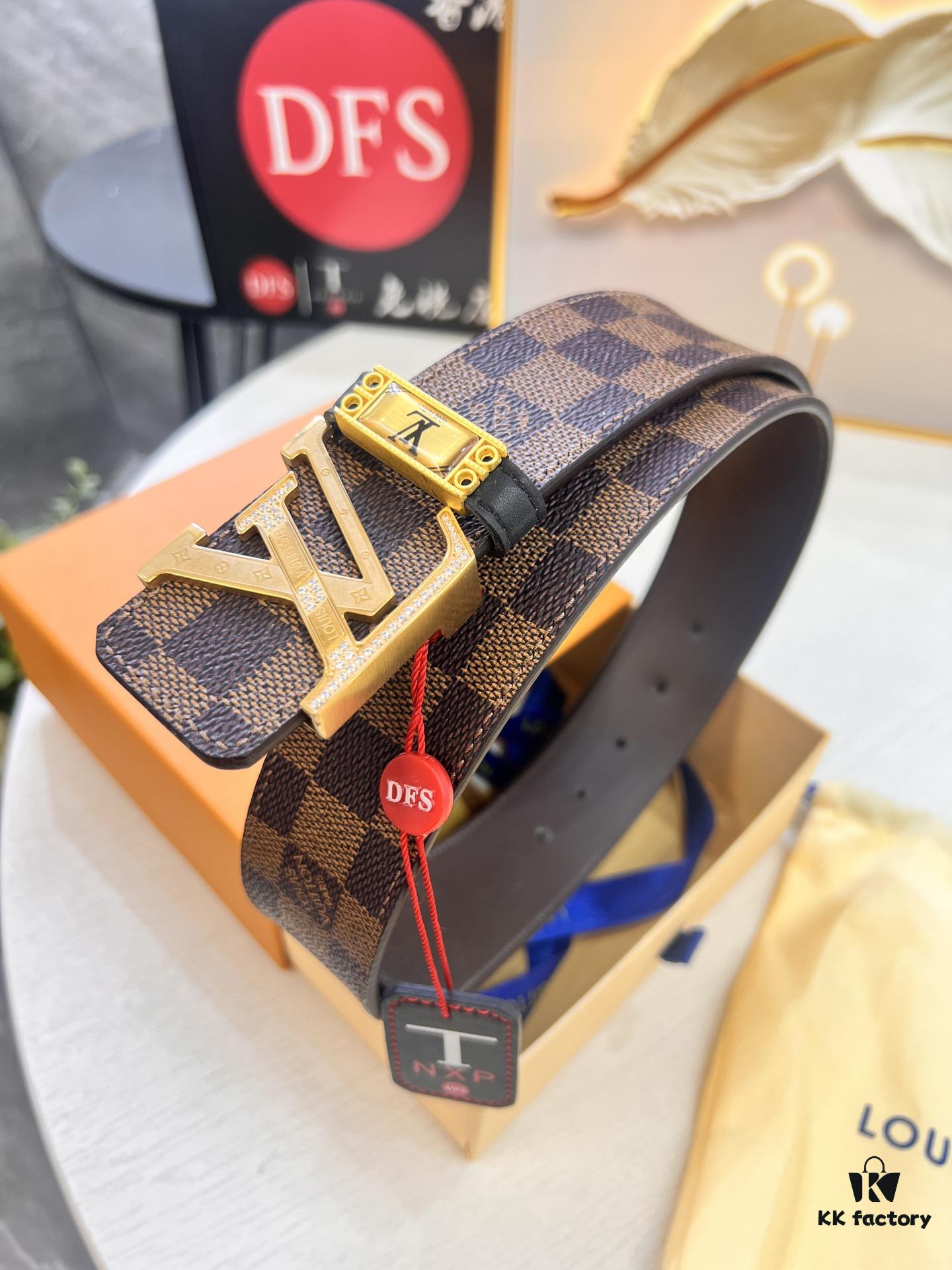 693202e63a89a121ed550d90 LV Men's Belt, Latest Style, ZP Molded, Matching Classic Checkered Fabric, Genuine Cowhide, Stainless Steel Buckle with Thickened Hardware, 4.0cm Width