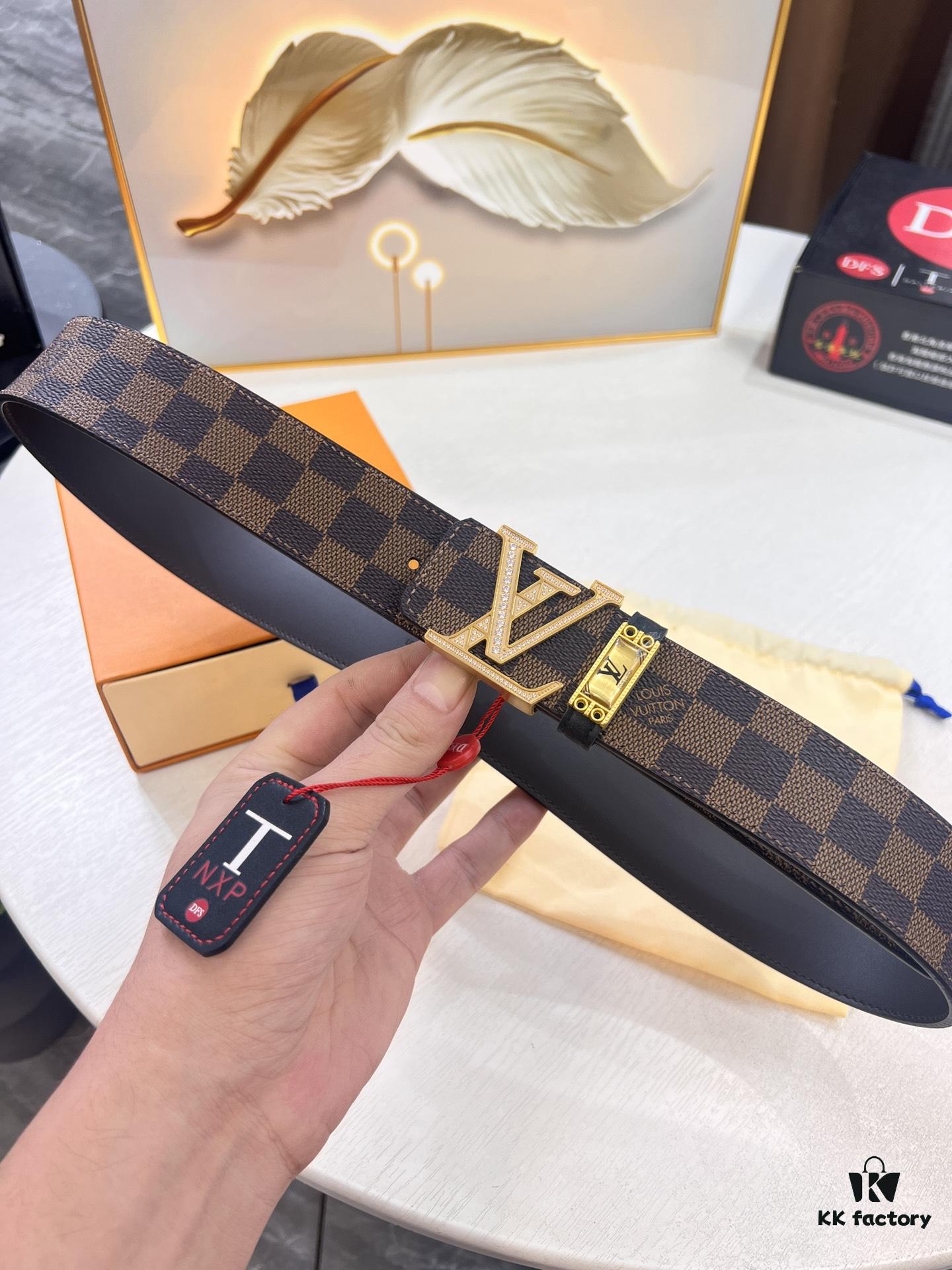 693202eb3a89a121ed550dcb LV Men's Belt Louis Vuitton Latest Style ZP Synchronized Monogram Fabric Top Quality Genuine Leather 4.0cm Steel Buckle