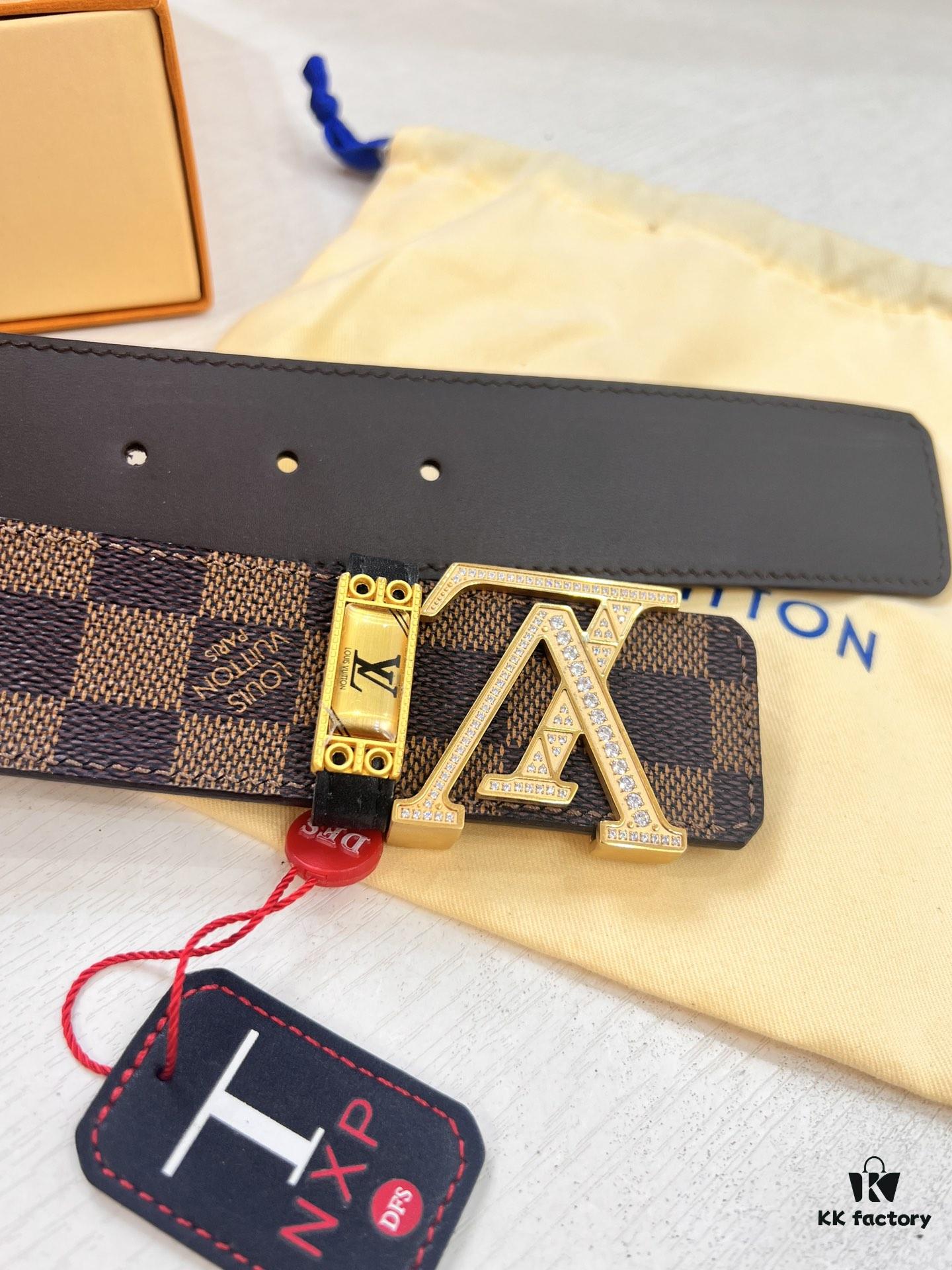 693202eb3a89a121ed550dcd LV Men's Belt Louis Vuitton Latest Style ZP Synchronized Monogram Fabric Top Quality Genuine Leather 4.0cm Steel Buckle