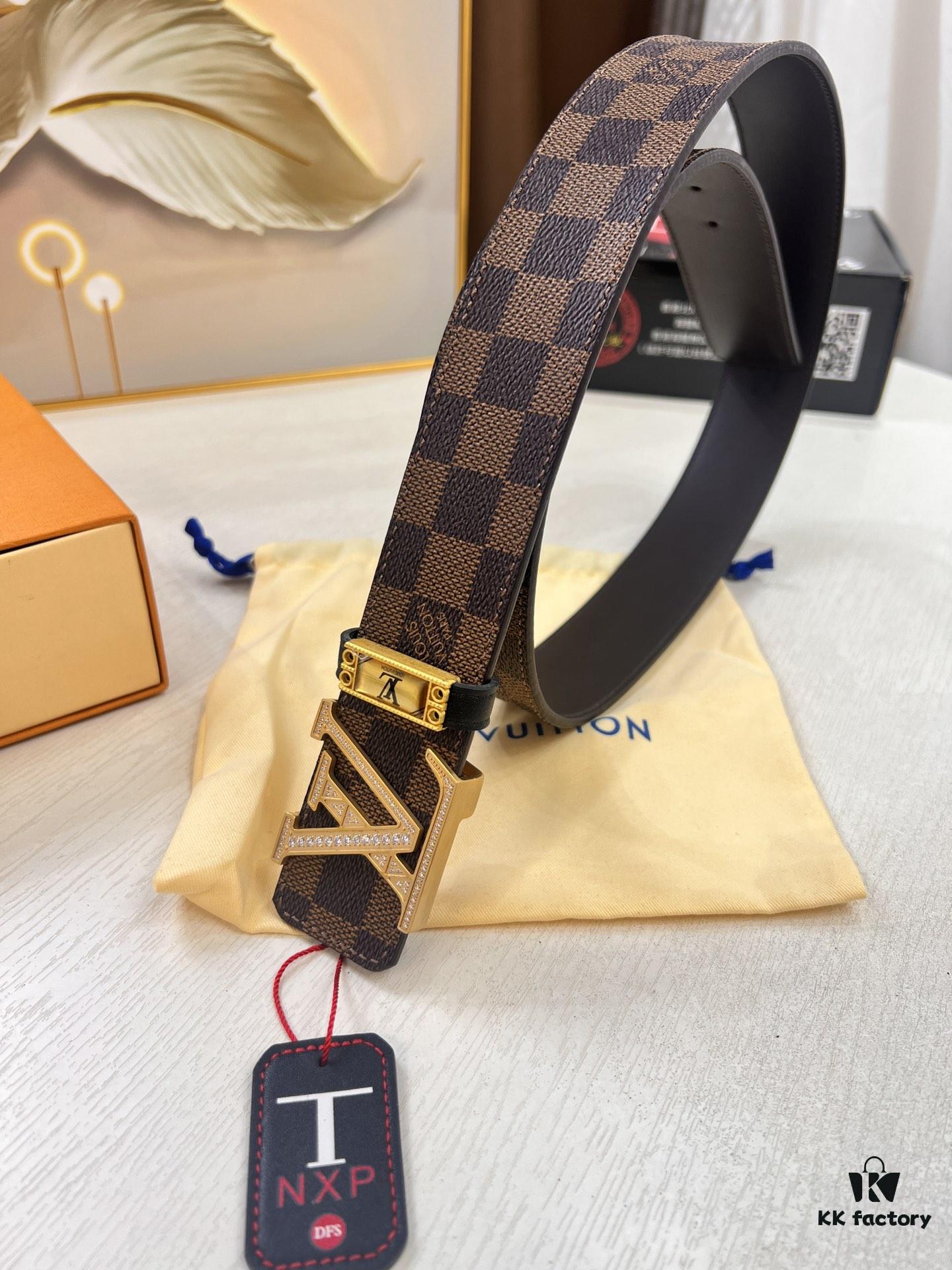 693202eb3a89a121ed550dce LV Men's Belt Louis Vuitton Latest Style ZP Synchronized Monogram Fabric Top Quality Genuine Leather 4.0cm Steel Buckle